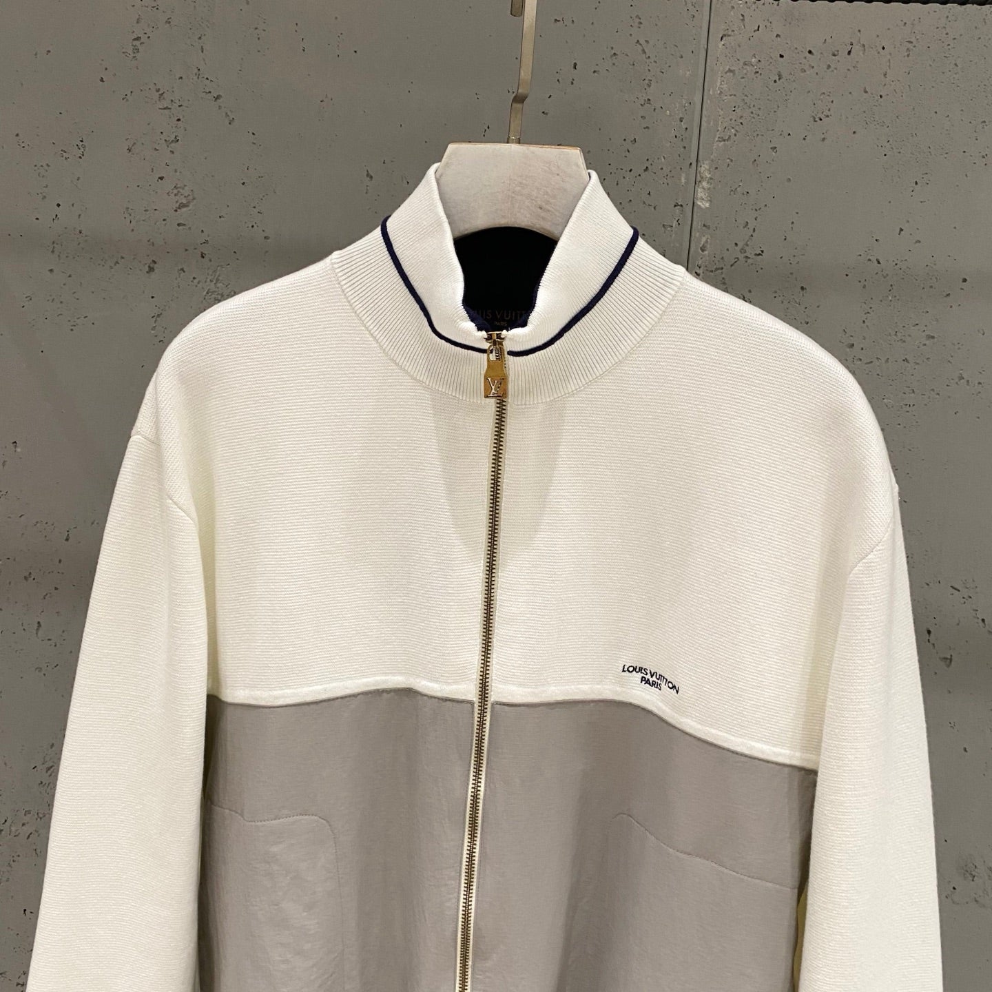패널 코튼 집업가디건 (Paneled Cotton Zip-Up Cardigan)