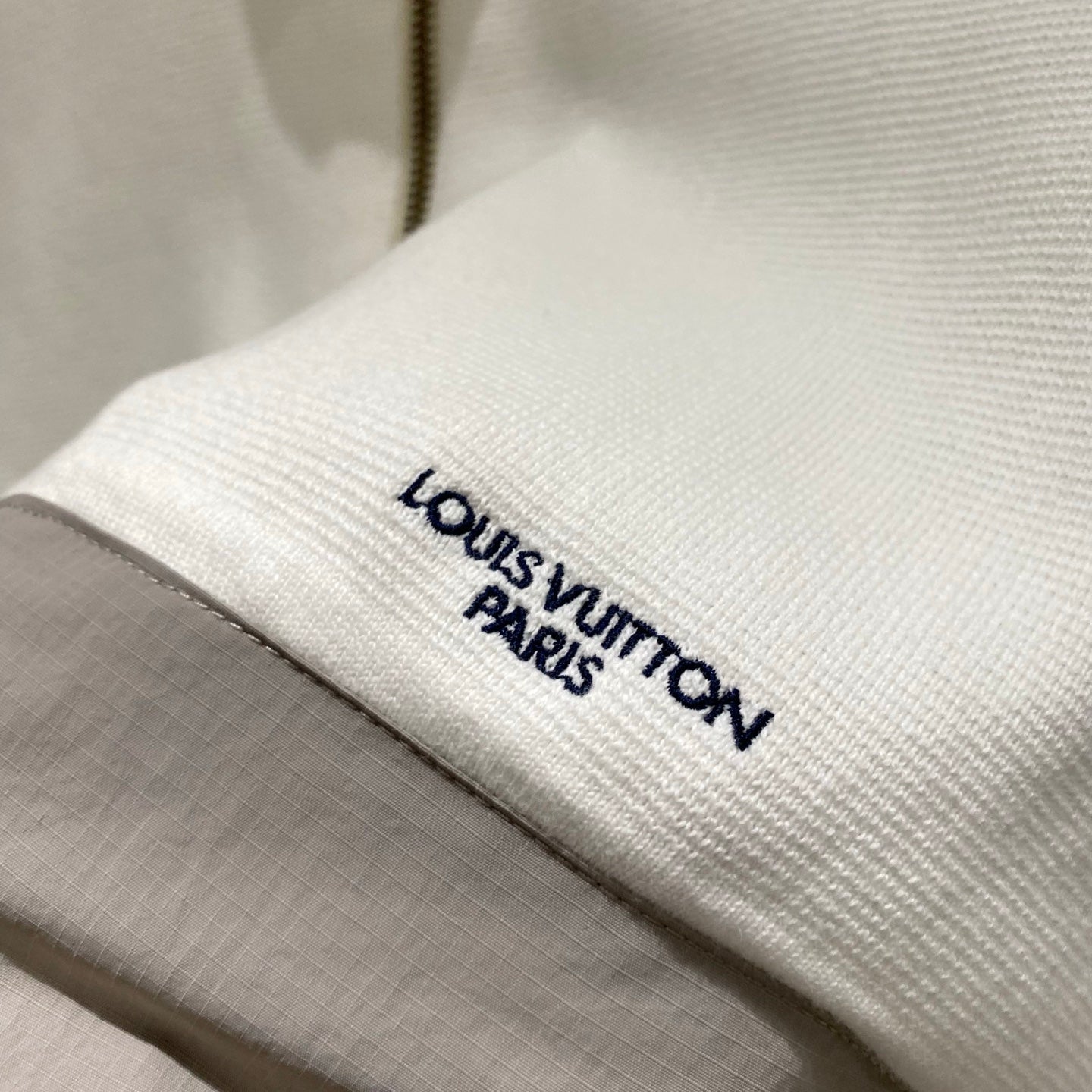 패널 코튼 집업가디건 (Paneled Cotton Zip-Up Cardigan)