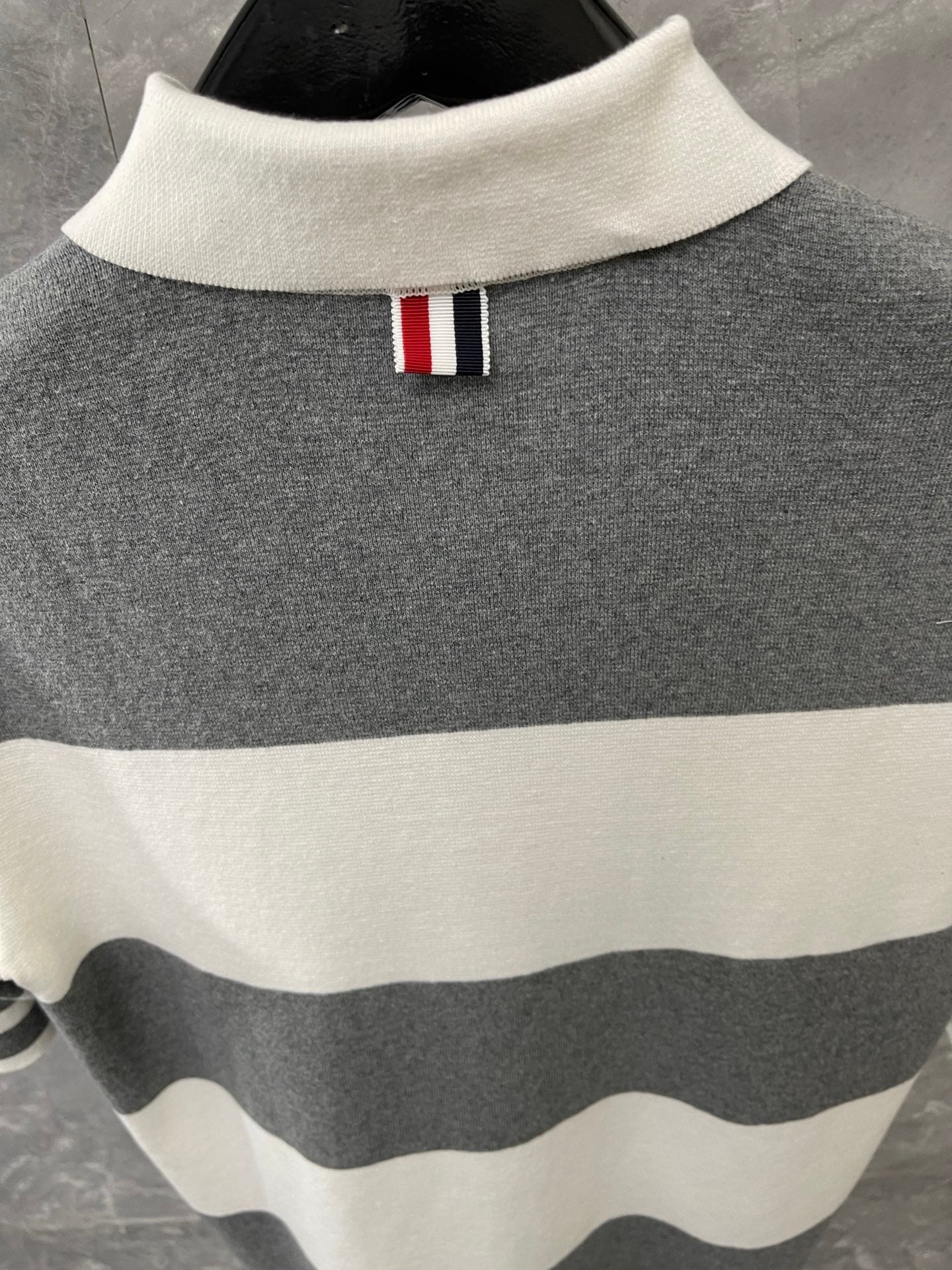 스트라이프 폴로 티셔츠 (striped polo t-shirt)