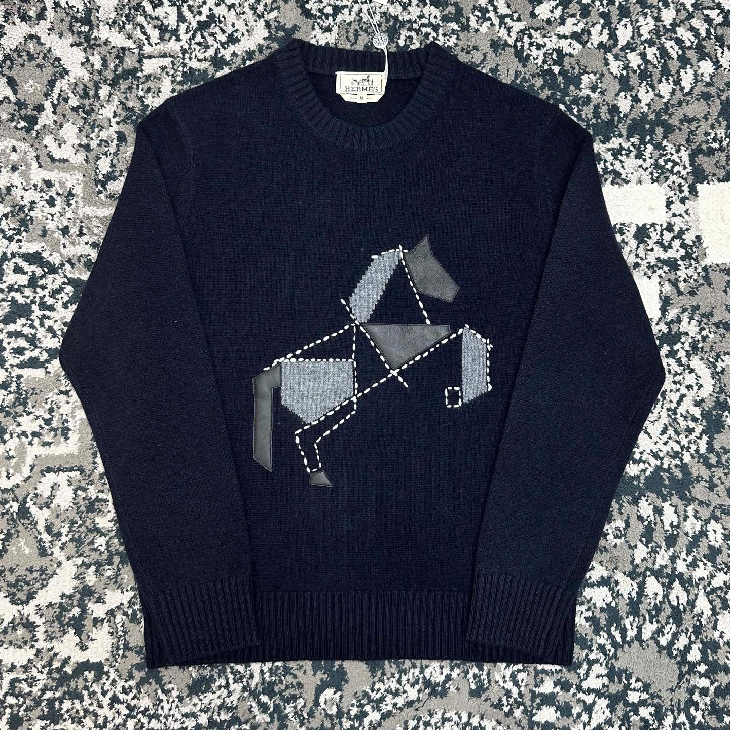 슈발 타누람 니트 (Shval Tanuram knit)