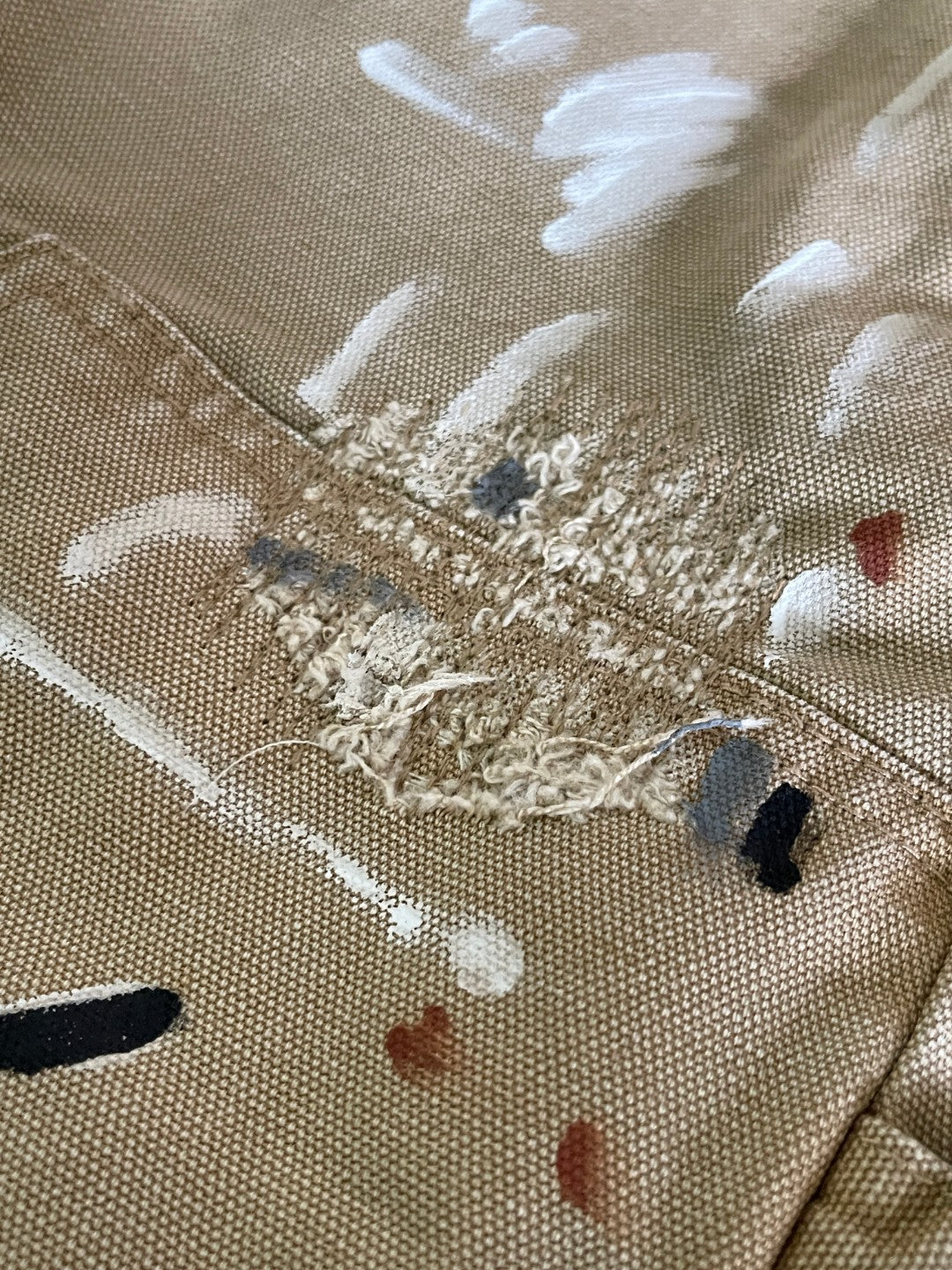 핸드페인팅 청바지 (Hand-painted jeans)