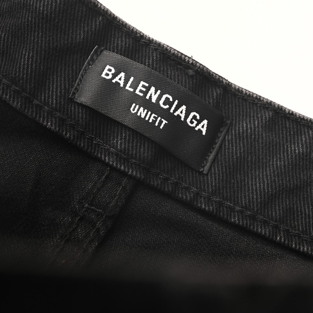 리버스 포켓 진 (reverse pocket jeans)