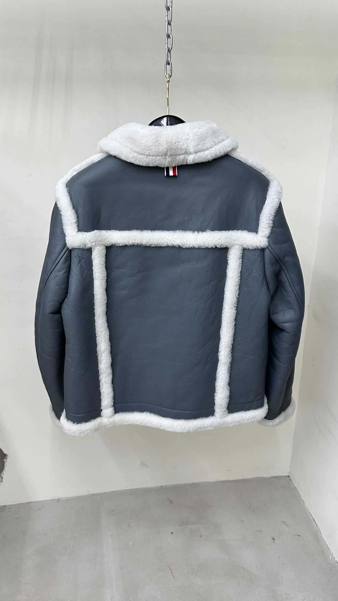 J444395.8 일체형 가죽무스탕