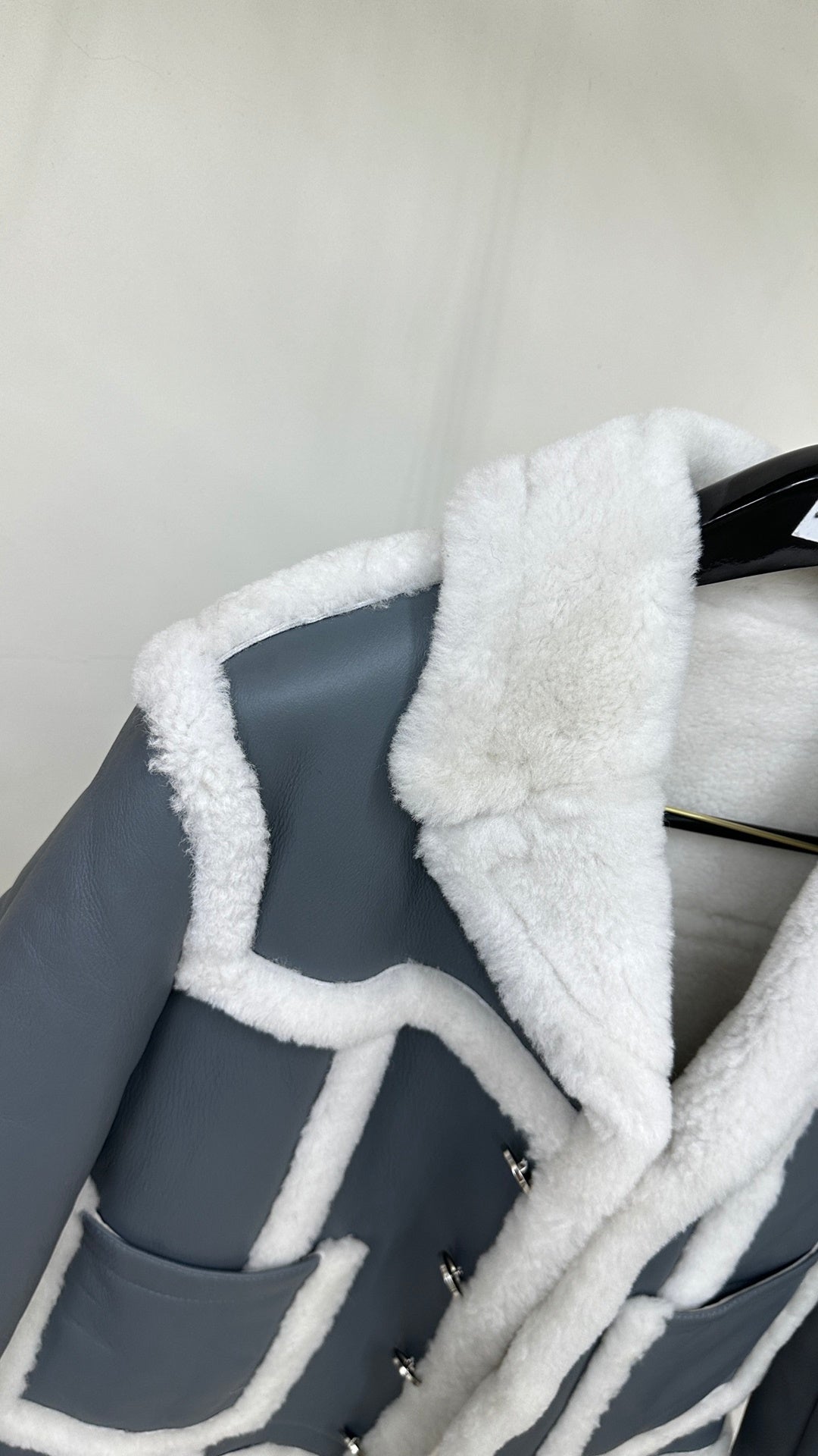 J444395.8 일체형 가죽무스탕