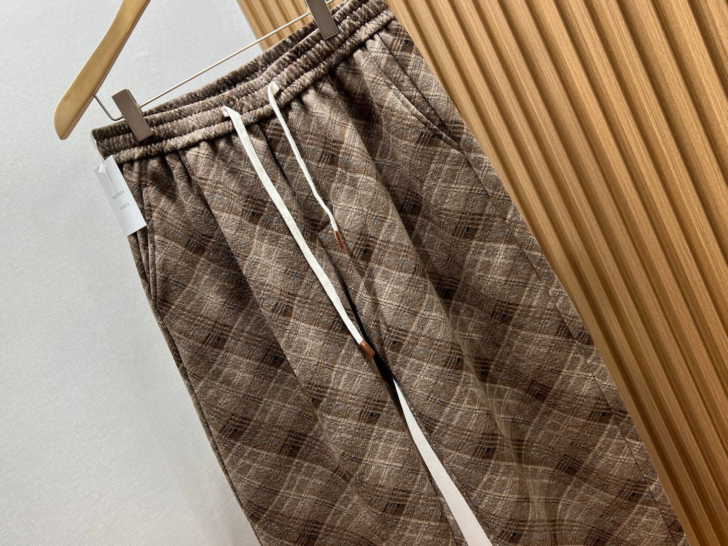 클래식 밴딩팬츠 (Classic banding pants)