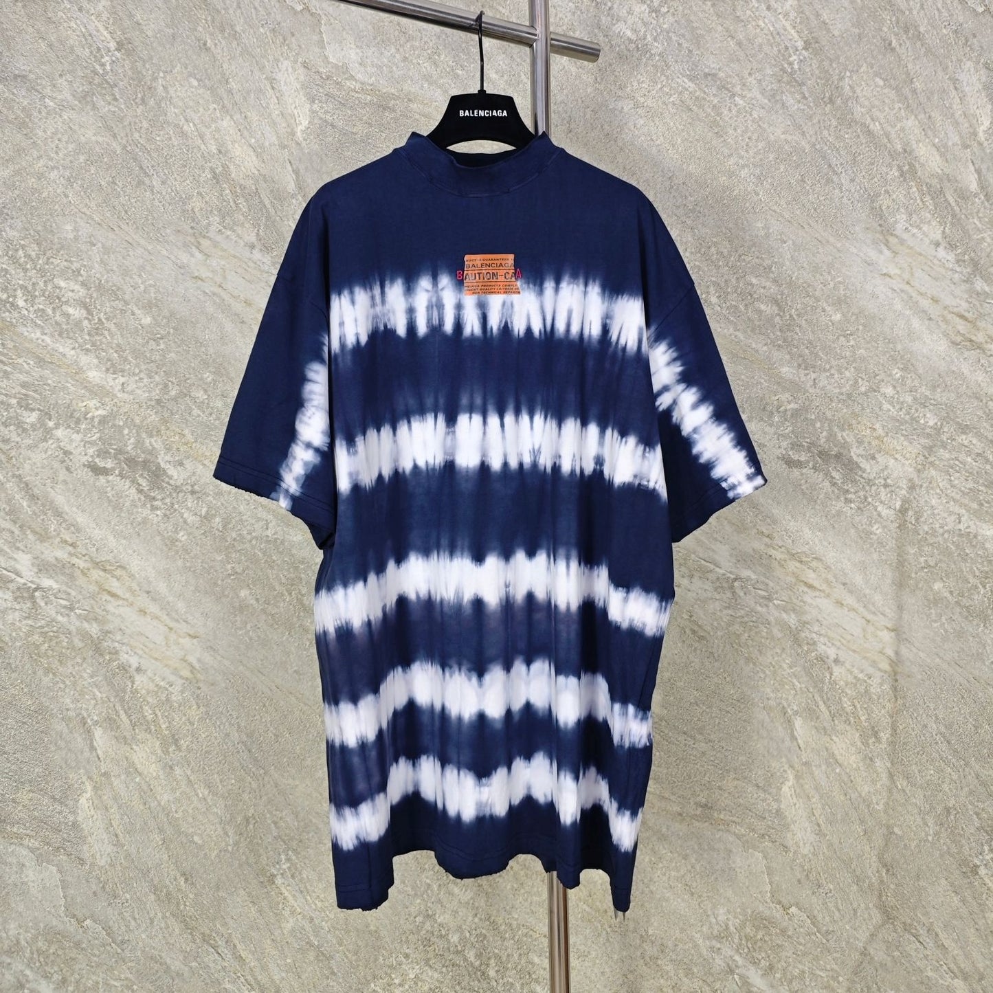타이다이 티셔츠 (Tie-dye T-Shirt)