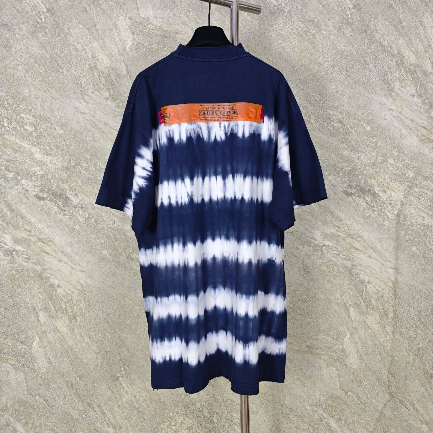 타이다이 티셔츠 (Tie-dye T-Shirt)