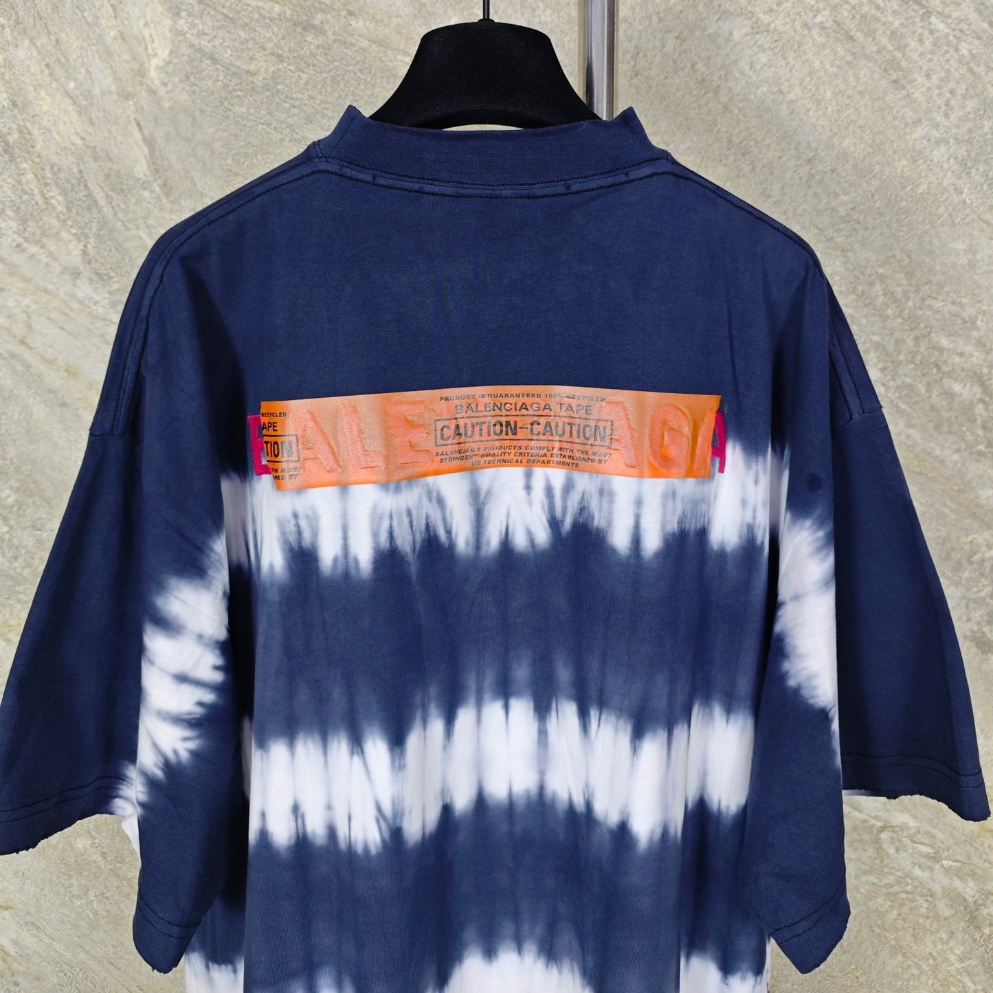 타이다이 티셔츠 (Tie-dye T-Shirt)