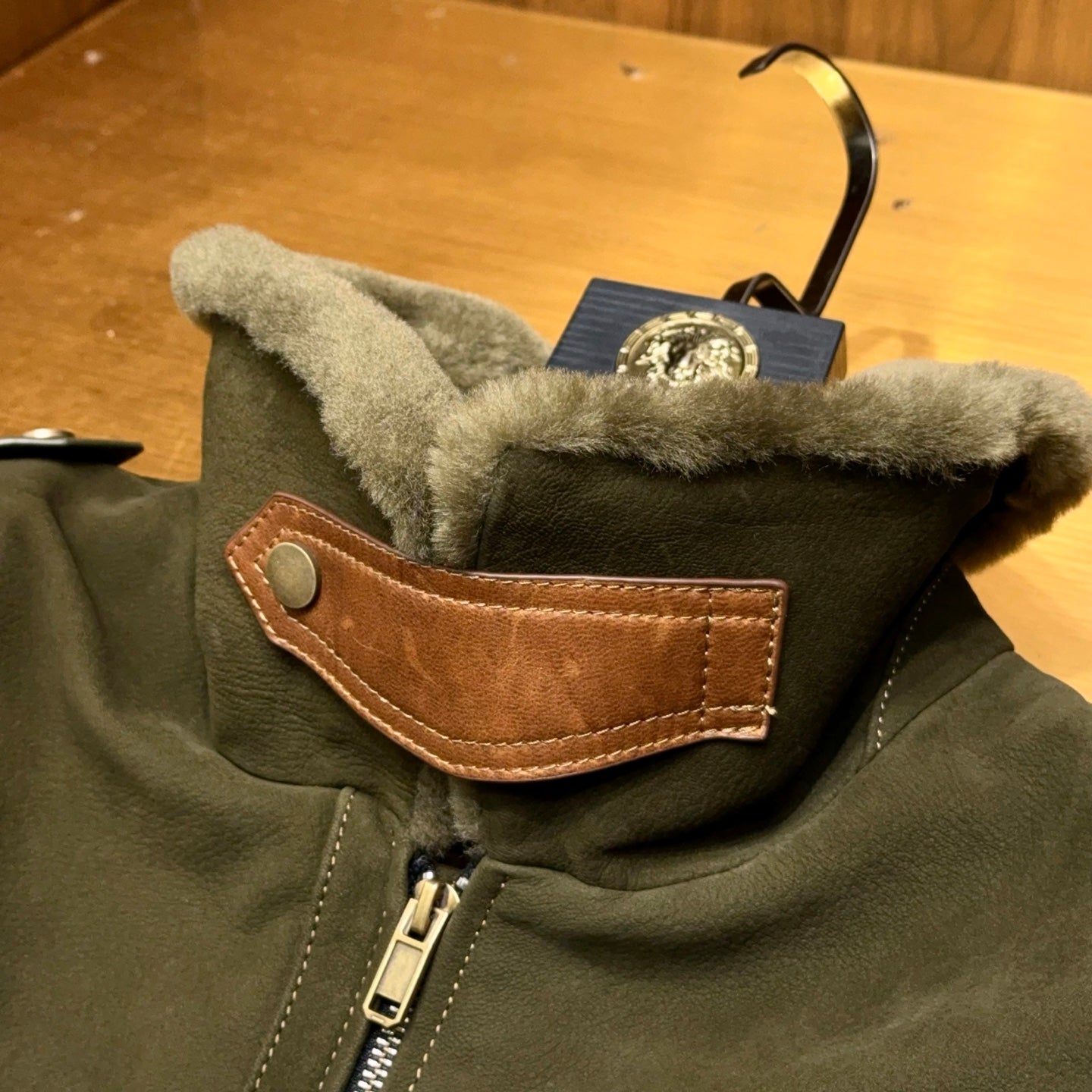시어링 사슴가죽 다운자켓 (Shearling deerskin down jacket)
