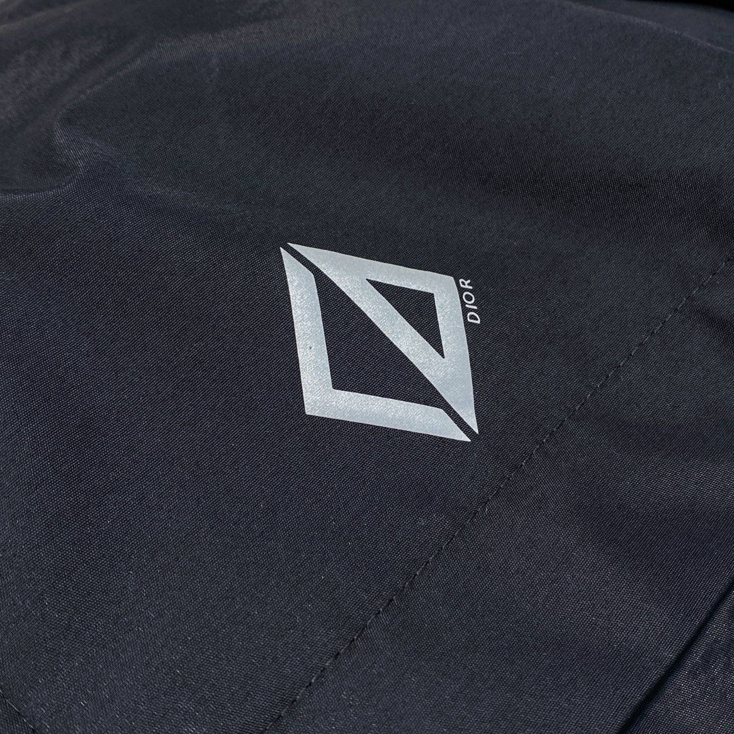 라미네이트 점퍼 (laminate jumper)