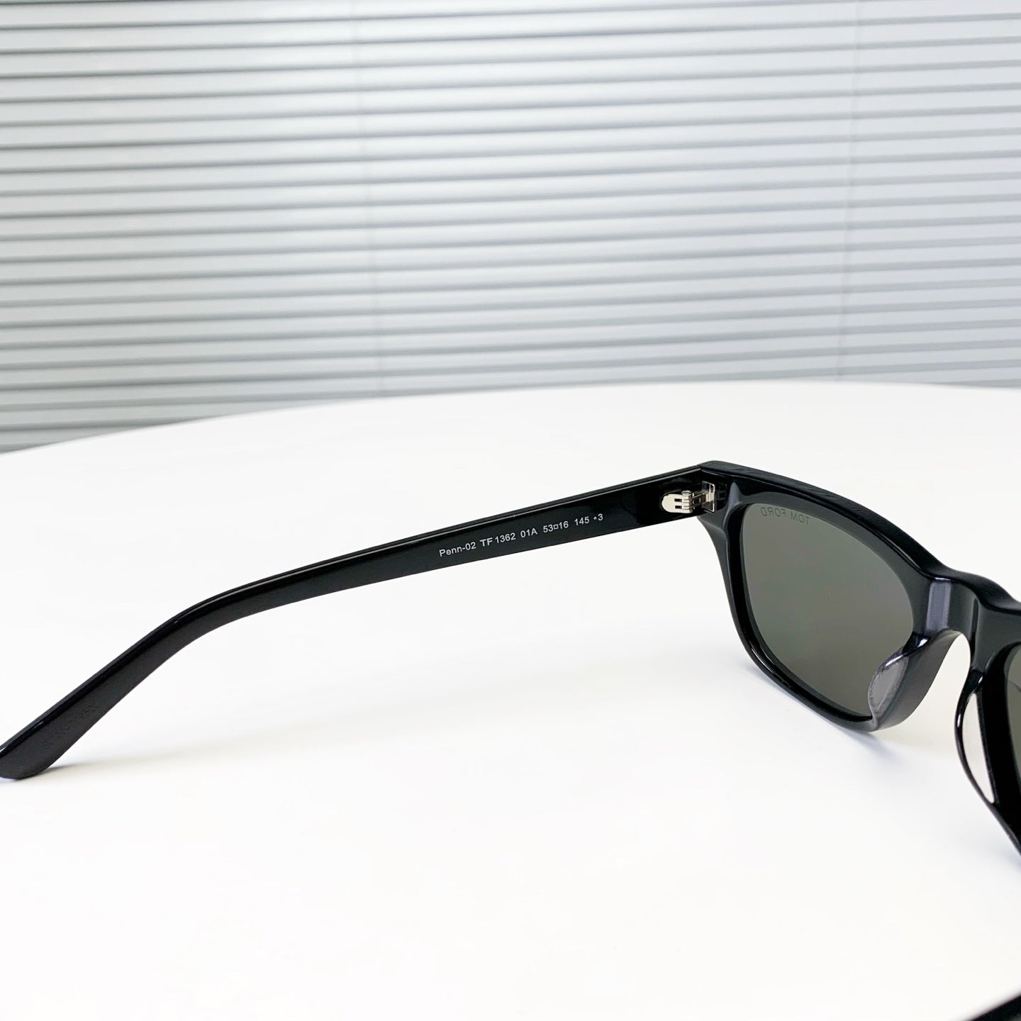 톰프 선글라스 (tomp sunglasses)