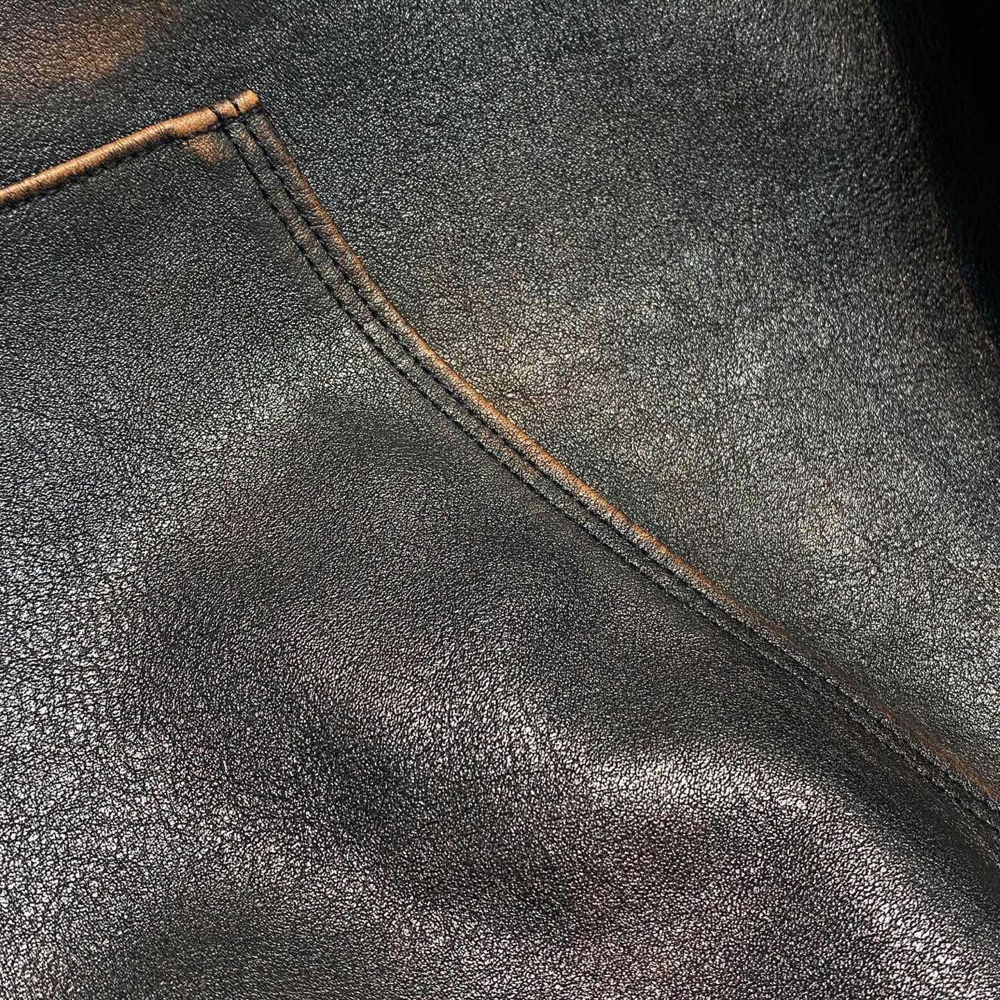 가죽 디스트레스드 후드 (leather distressed hood)