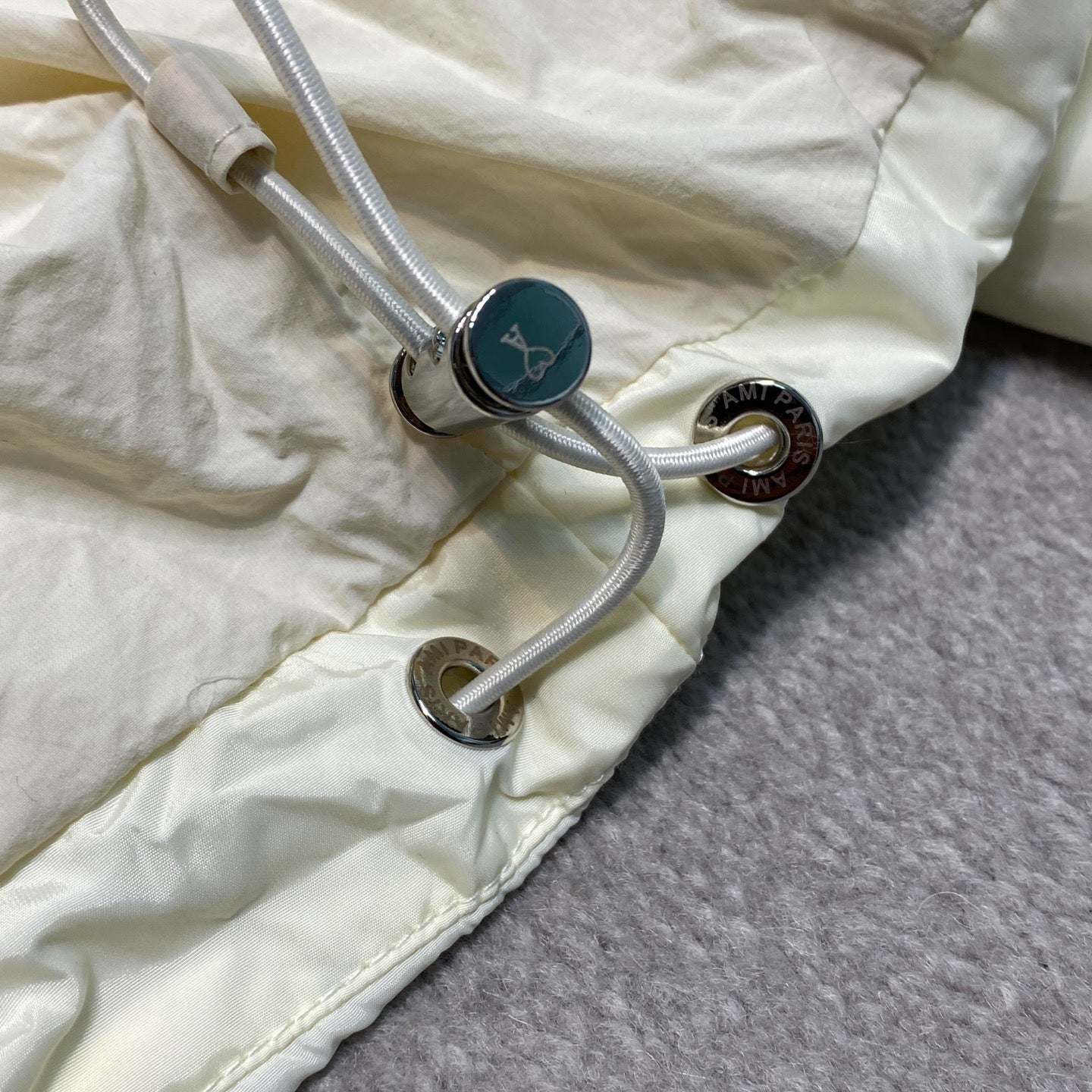 스탠드업 패딩 (stand up padding)