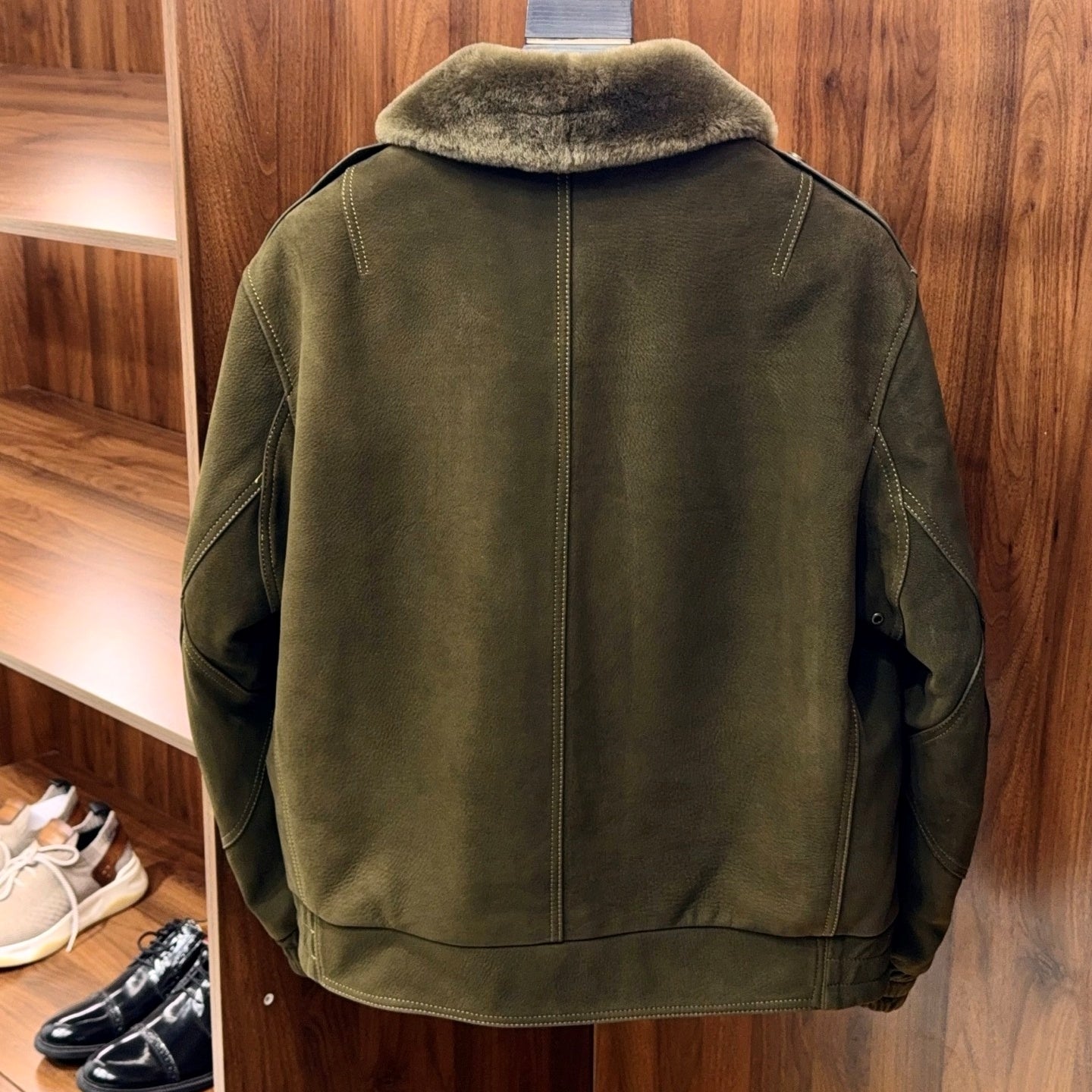 시어링 사슴가죽 다운자켓 (Shearling deerskin down jacket)