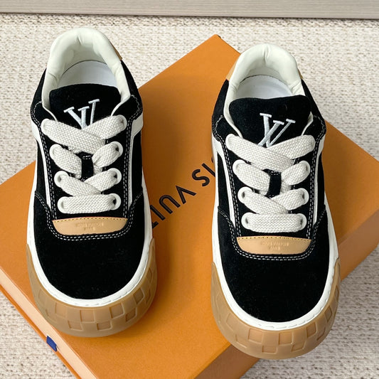 트레이너 스니커즈 (trainer sneakers)