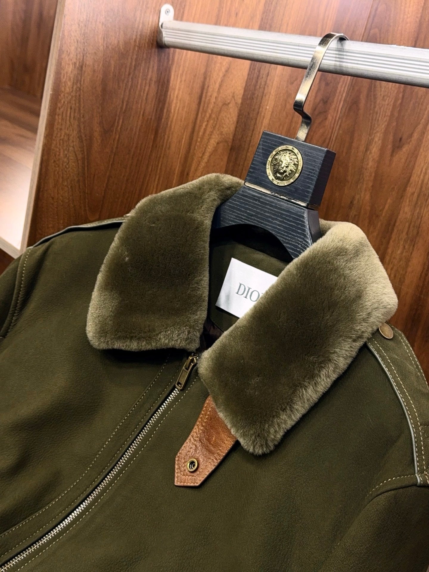 시어링 사슴가죽 다운자켓 (Shearling deerskin down jacket)