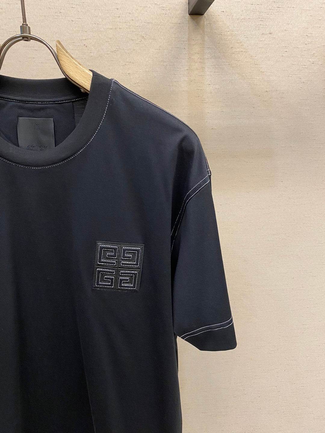 로고패턴 티셔츠(Logo pattern T-shirt)