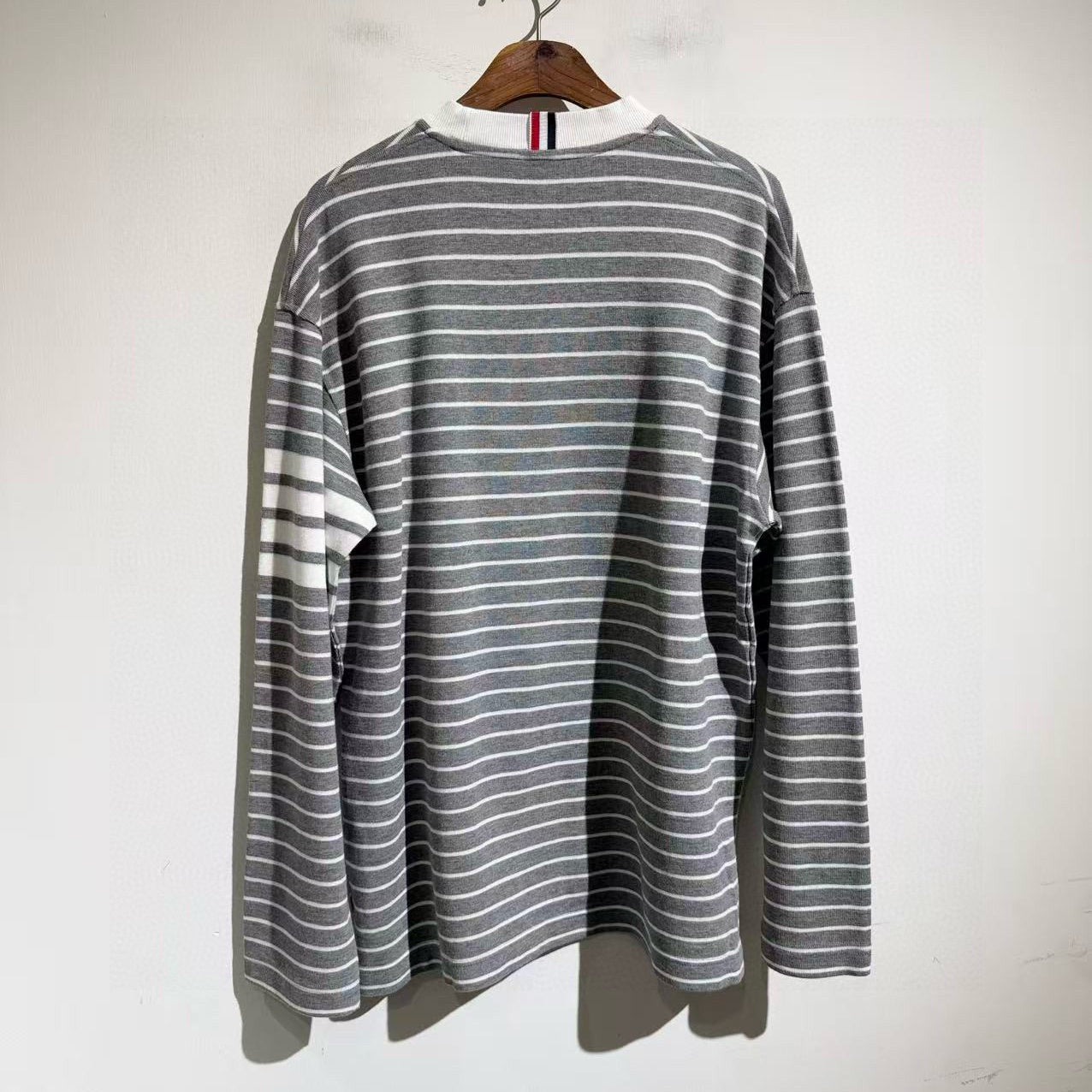 자카드 티셔츠 (jacquard t-shirt)