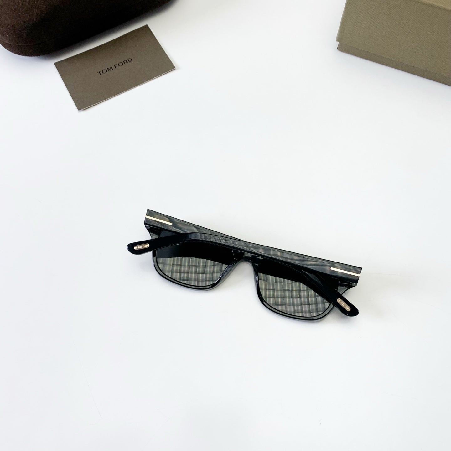 톰프 선글라스 (tomp sunglasses)