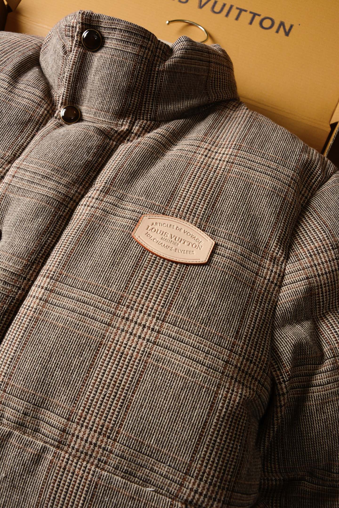 웨일스 체크 패딩 (Wales check padding)