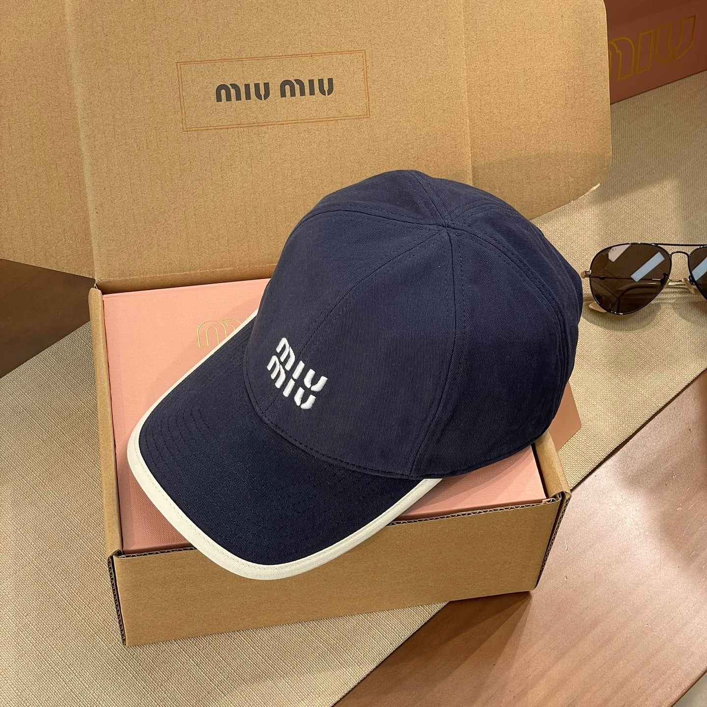 버킷 볼캡 (bucket ball cap)