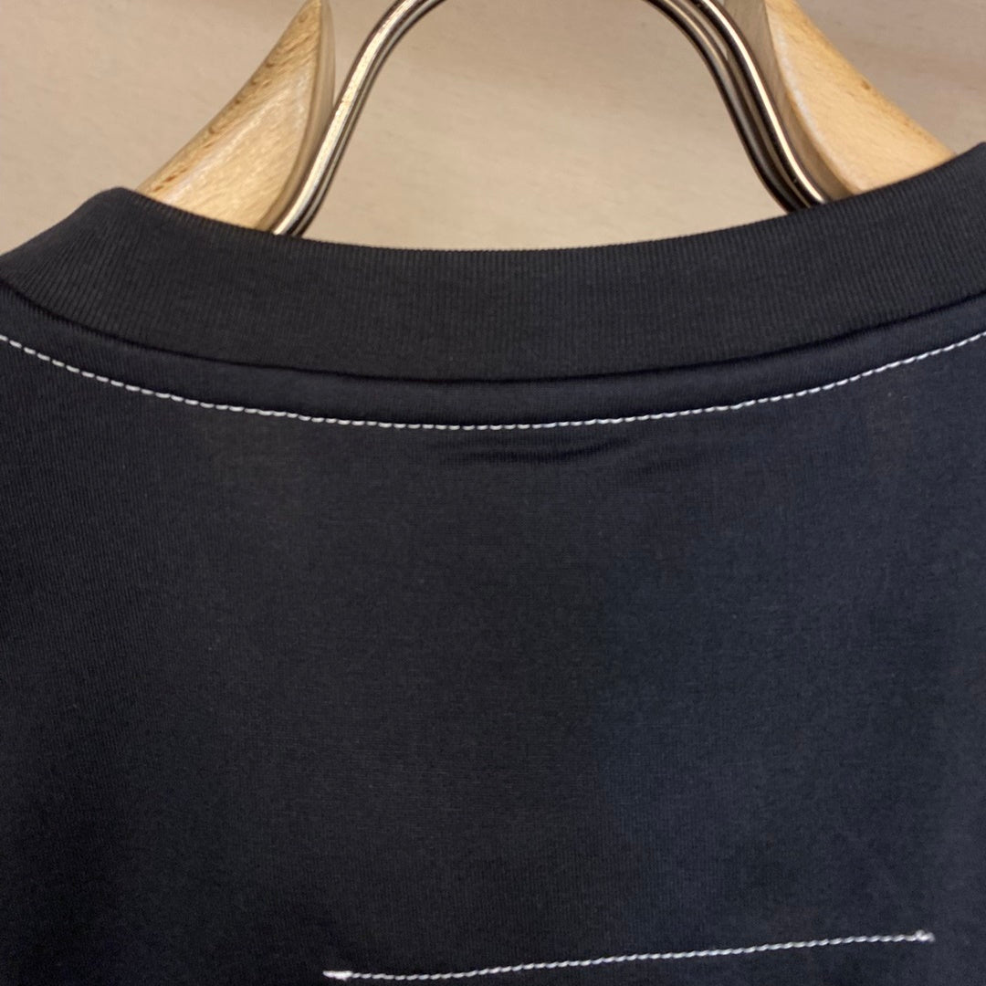 로고패턴 티셔츠(Logo pattern T-shirt)