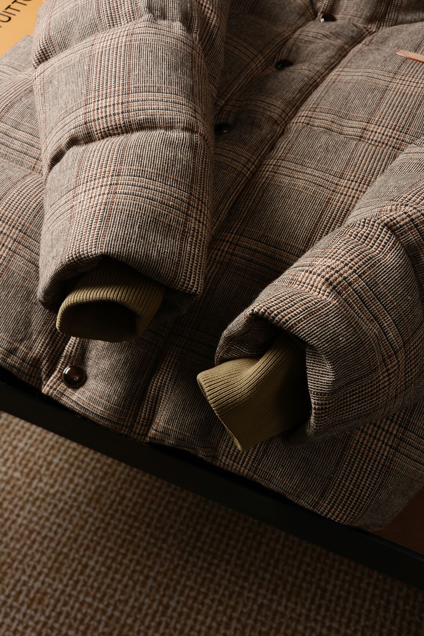웨일스 체크 패딩 (Wales check padding)