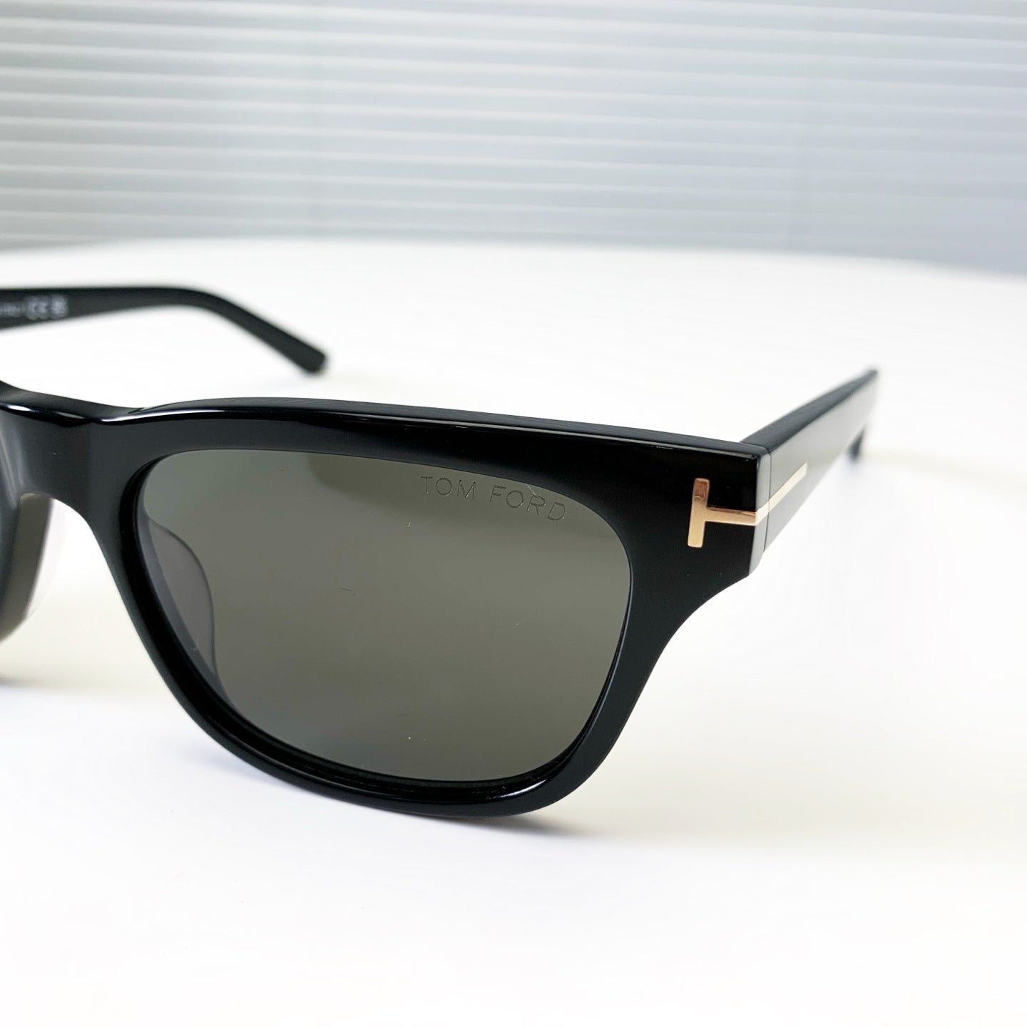 톰프 선글라스 (tomp sunglasses)