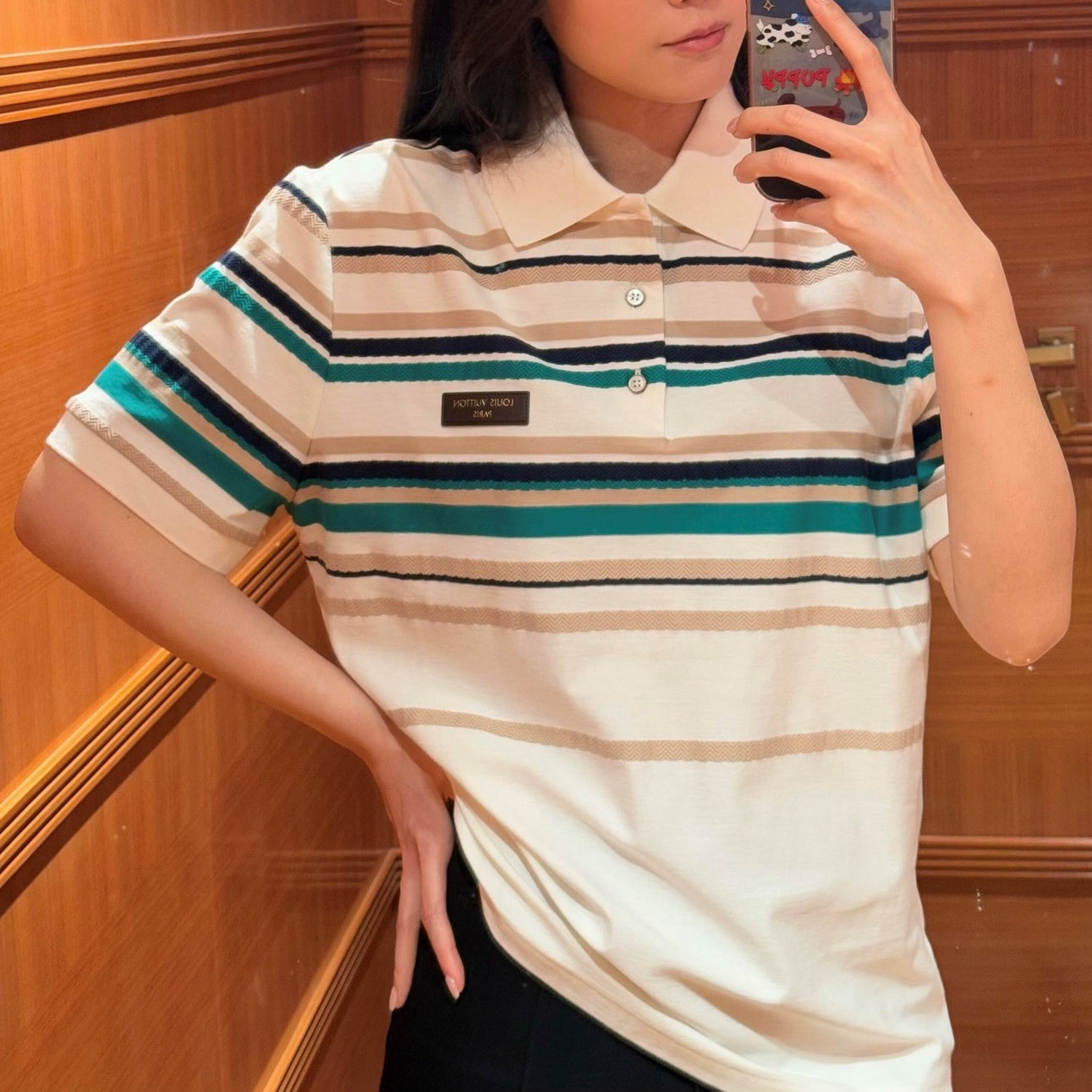 배색 티셔츠 (Color-block T-shirt)
