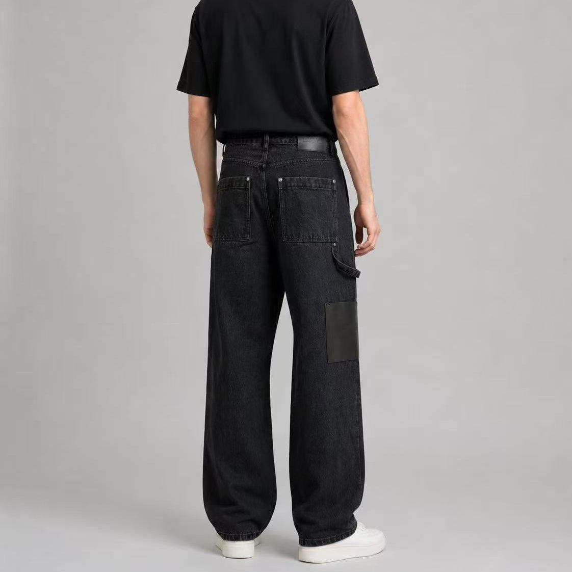 아플리케 데님진 (Appliqué denim jeans)