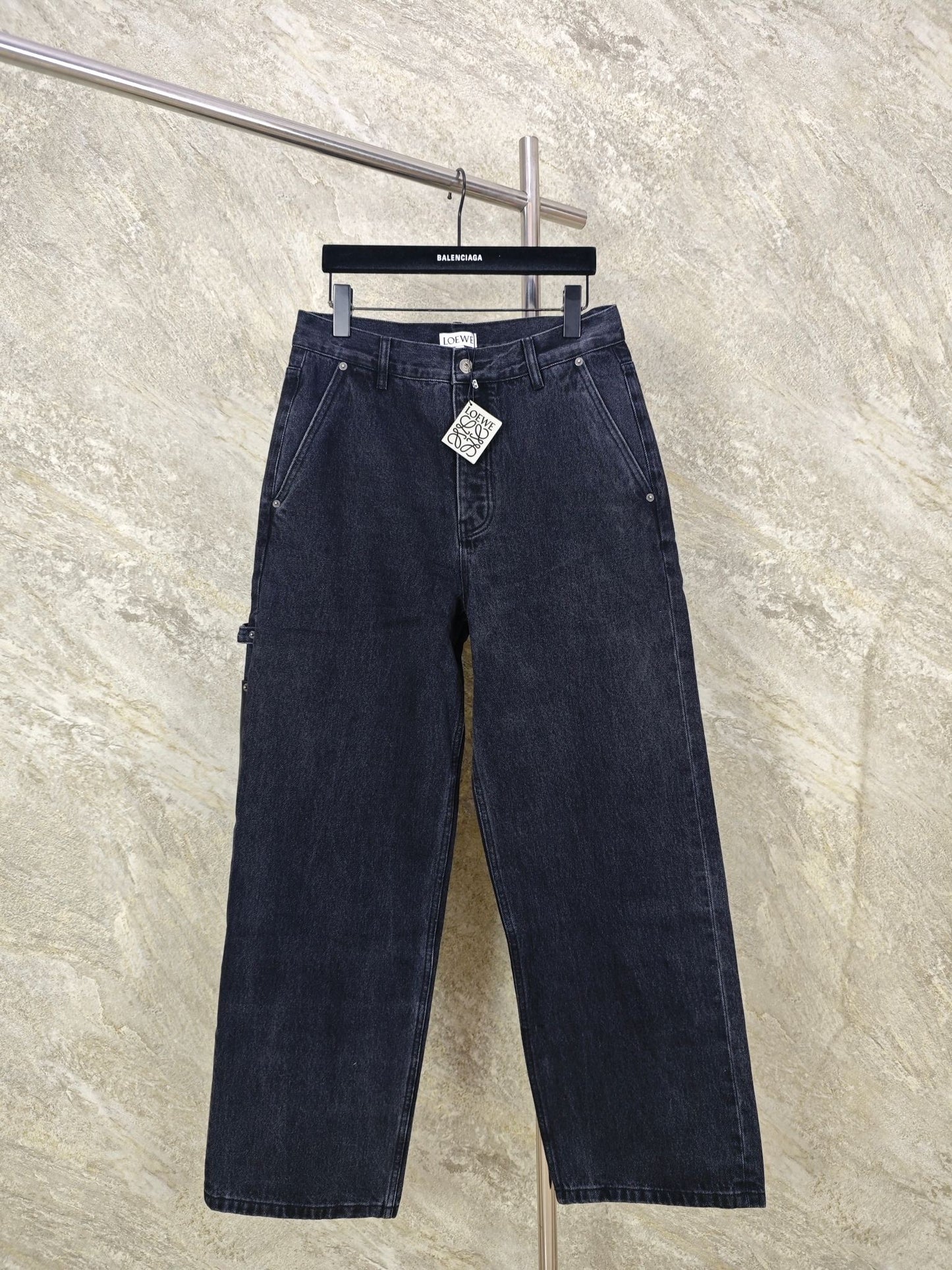 아플리케 데님진 (Appliqué denim jeans)