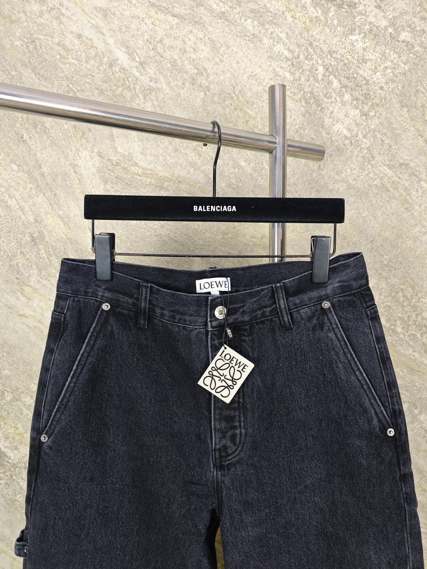 아플리케 데님진 (Appliqué denim jeans)