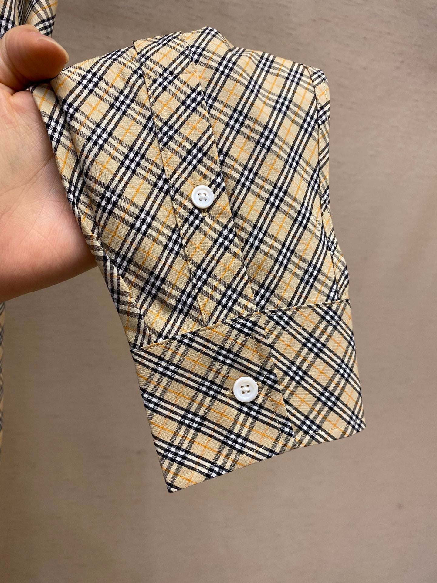 코튼 셔츠 (cotton shirt)