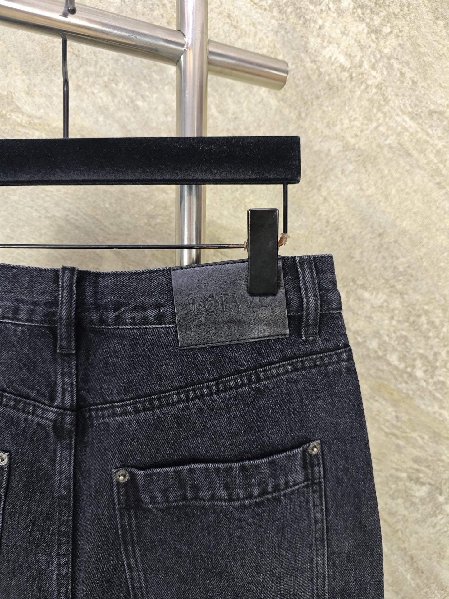 아플리케 데님진 (Appliqué denim jeans)