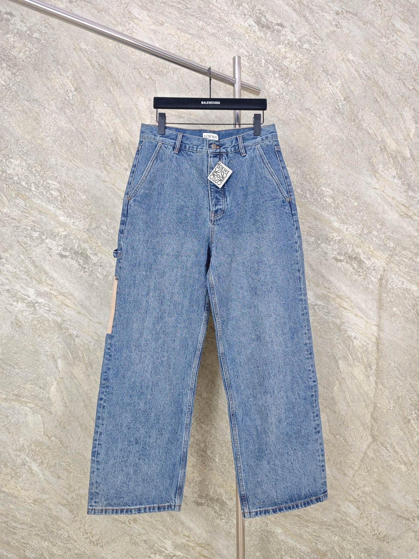 아플리케 데님진 (Appliqué denim jeans)