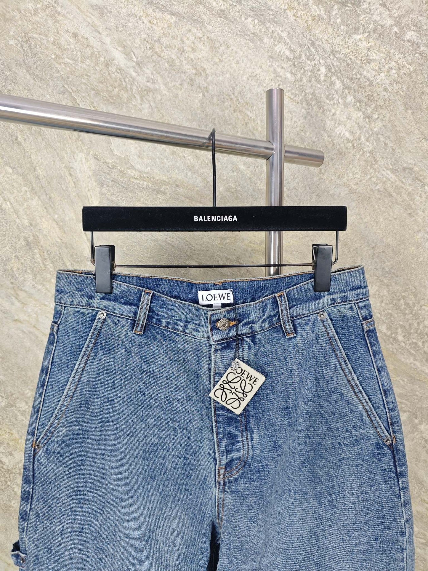 아플리케 데님진 (Appliqué denim jeans)
