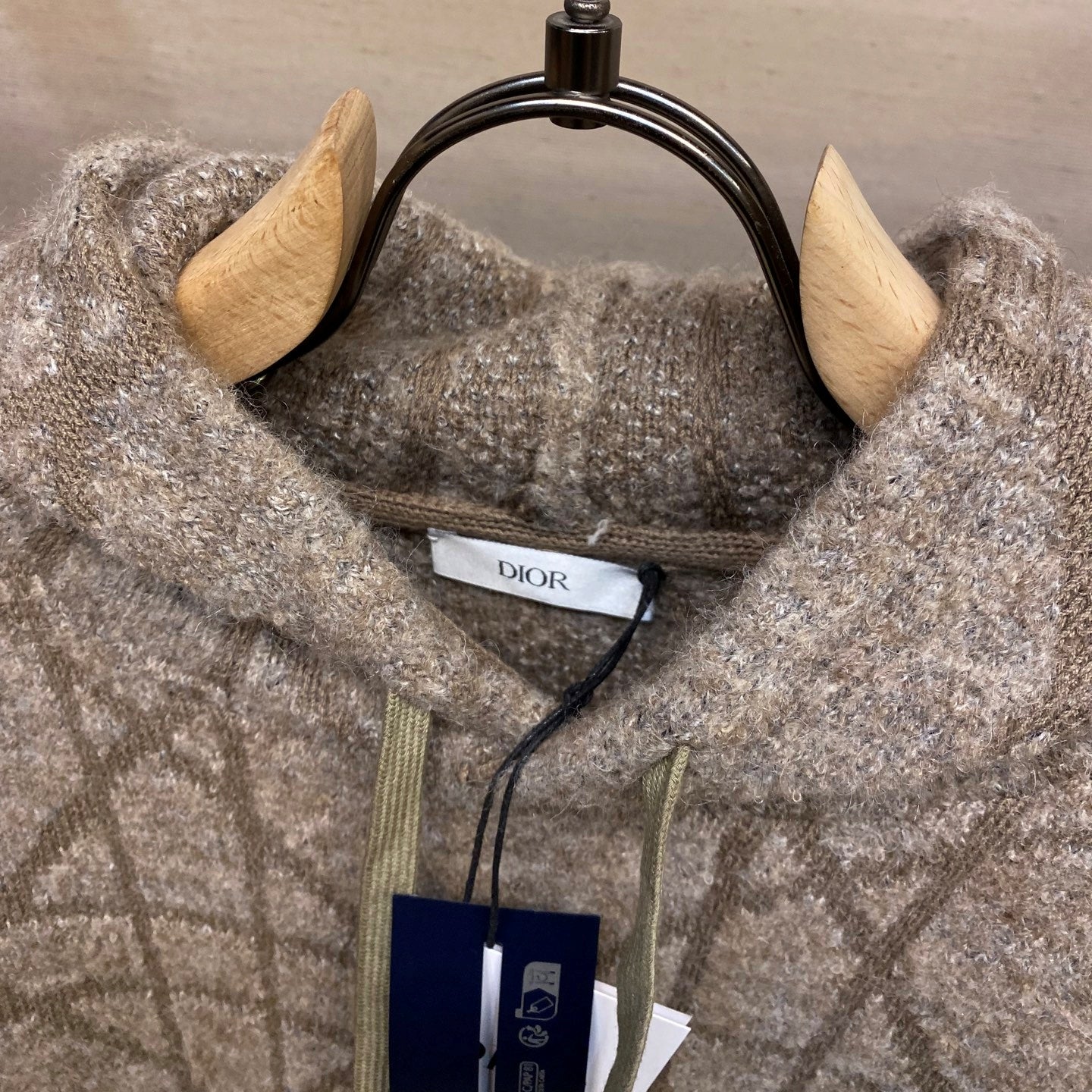 까나쥬 니트 후디 (Cannage knit hoodie)