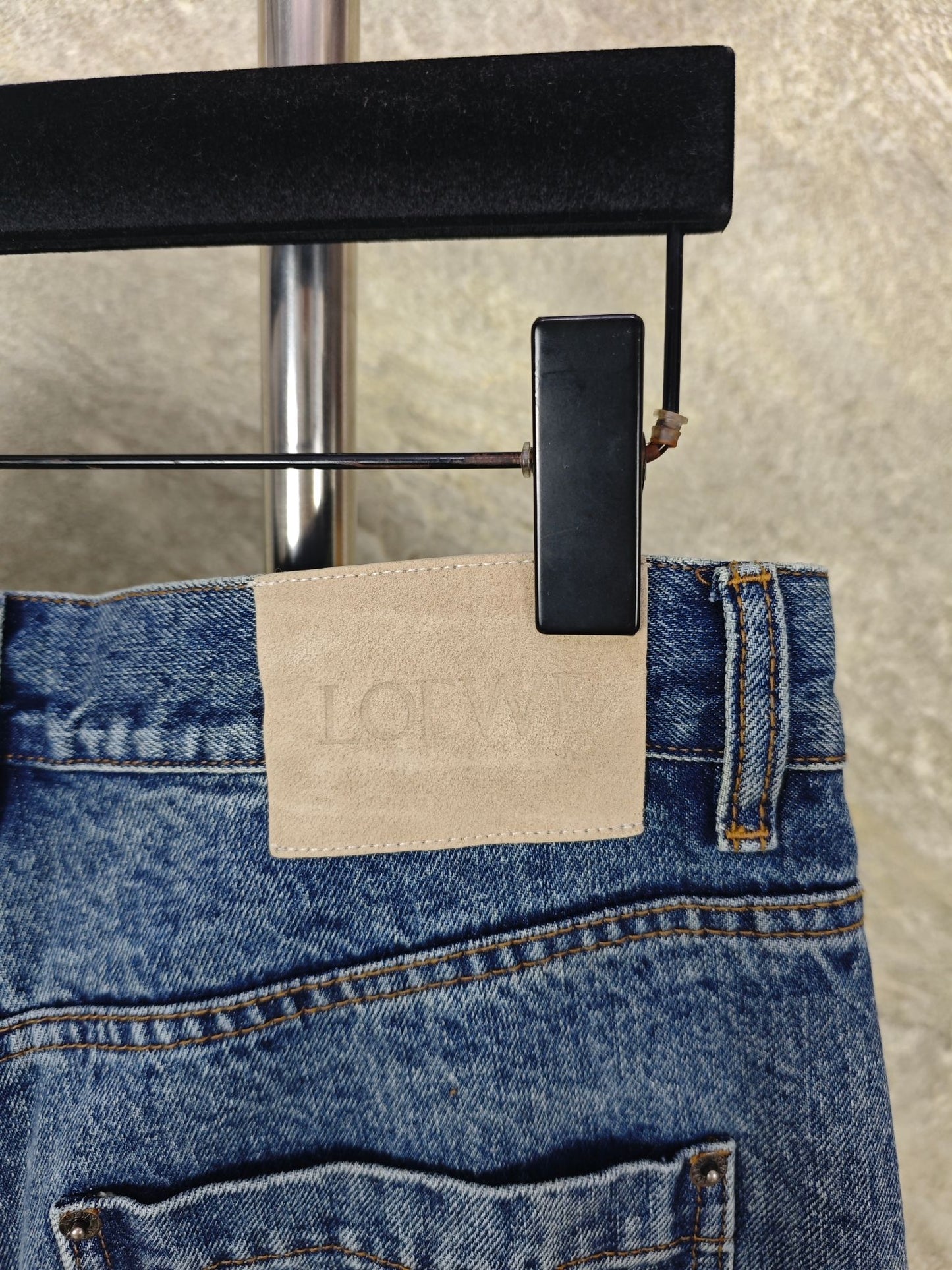 아플리케 데님진 (Appliqué denim jeans)