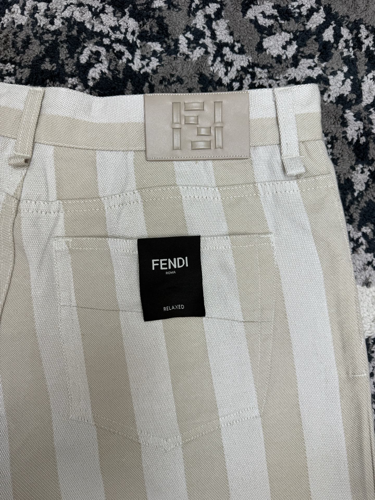페퀸 숏팬츠 (Pequin Shorts)