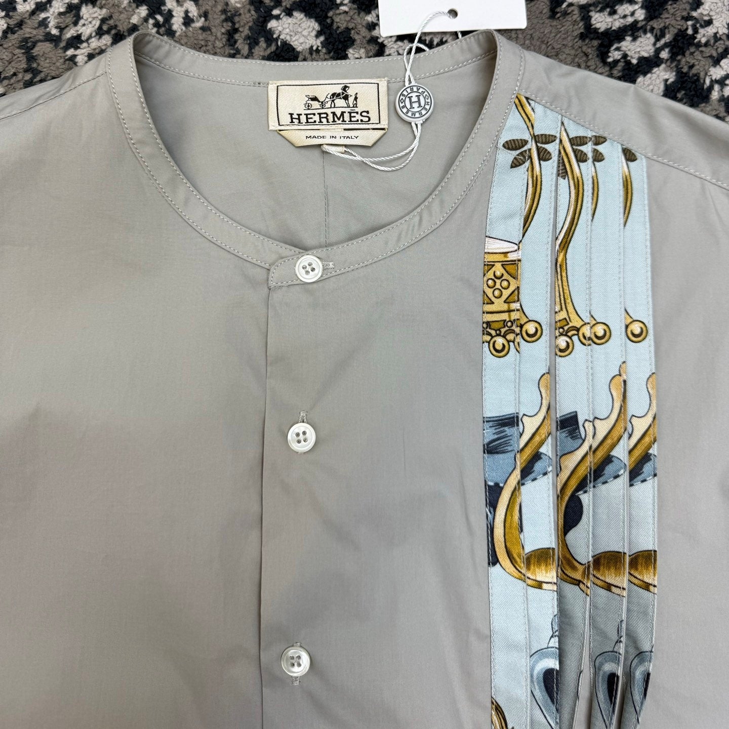 그랑드 테누 셔츠 (Grande Tenue Shirt)