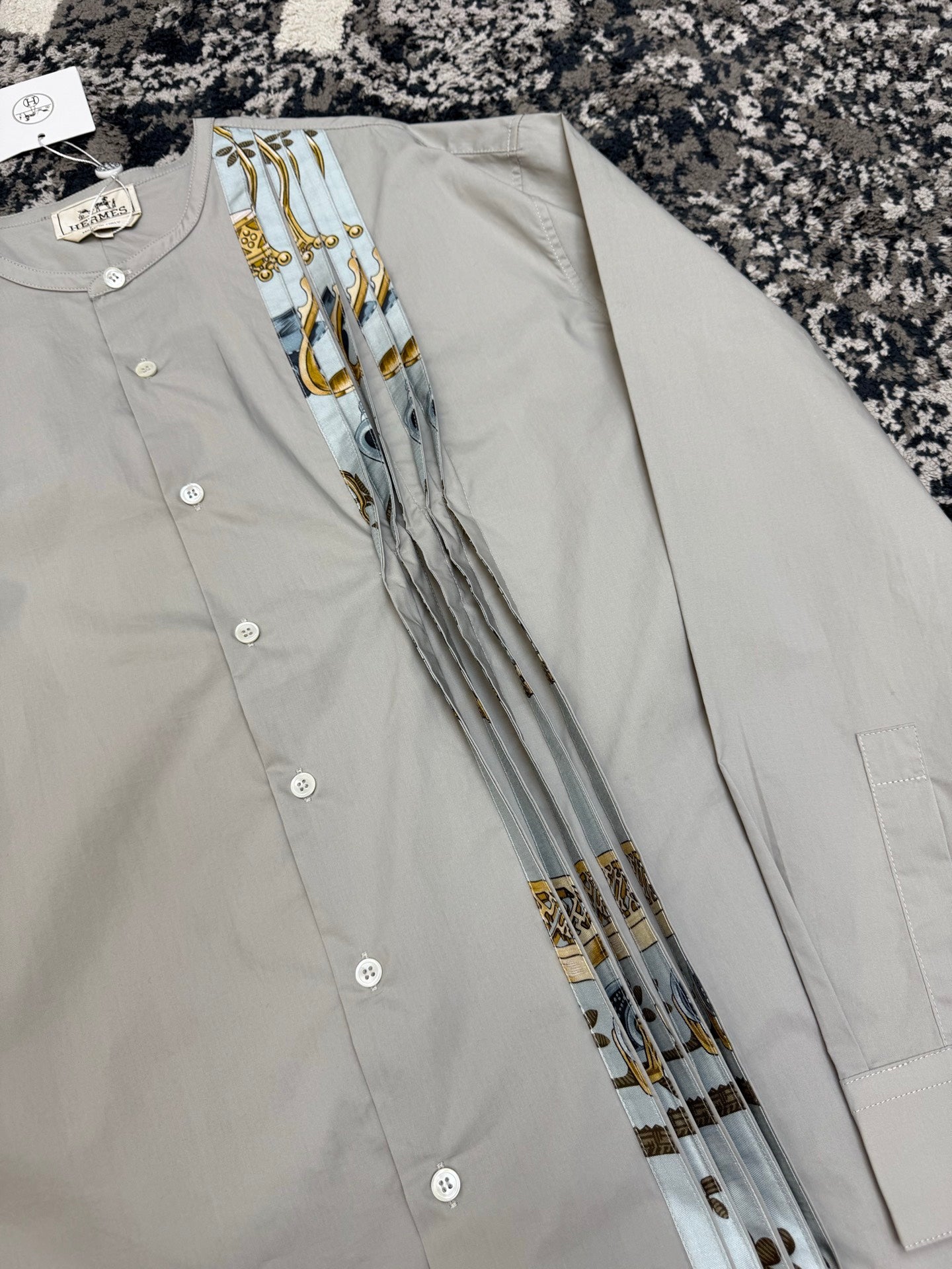 그랑드 테누 셔츠 (Grande Tenue Shirt)