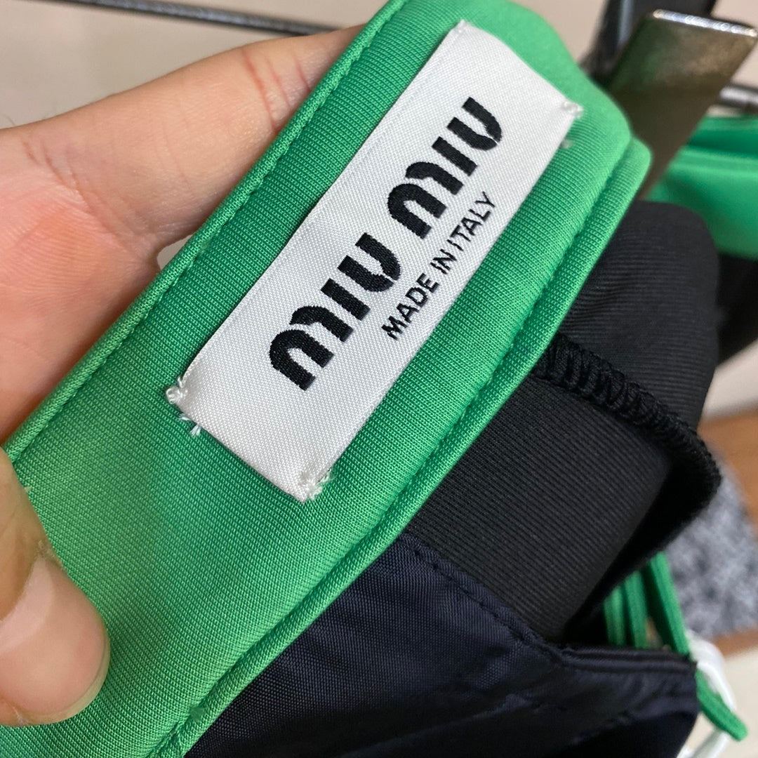 K370 469233.5 버뮤다 반바지