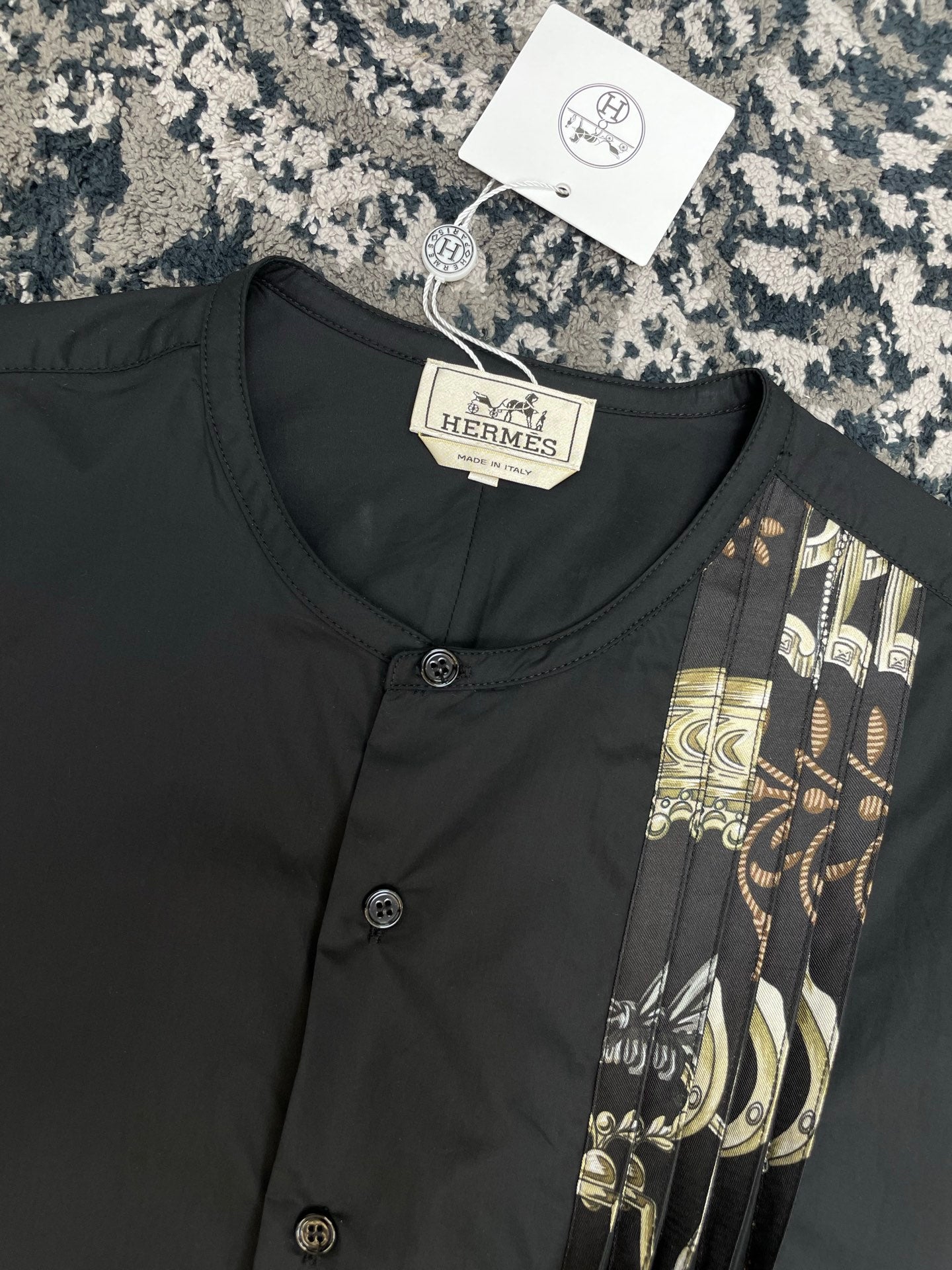 그랑드 테누 셔츠 (Grande Tenue Shirt)