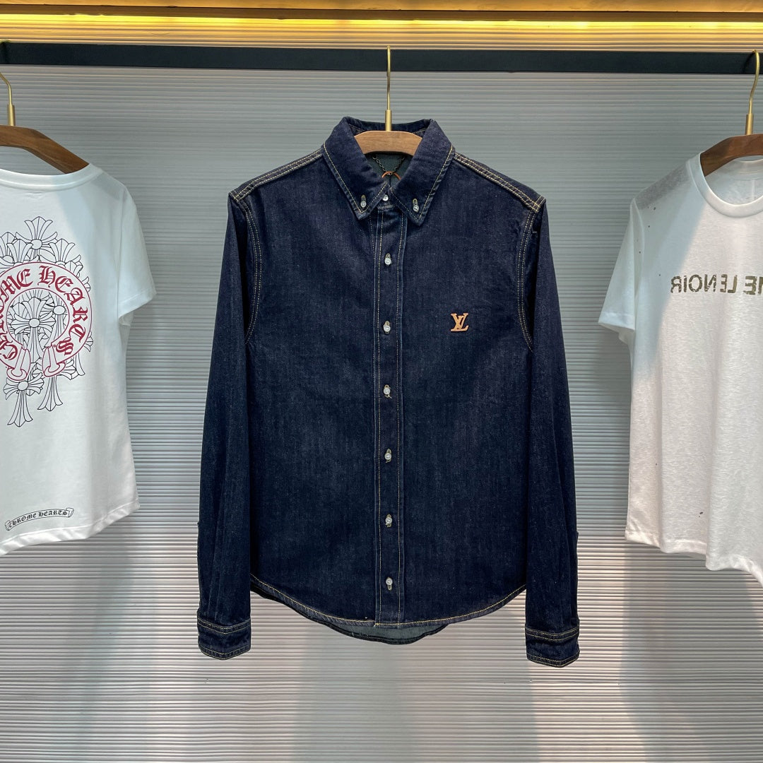 버튼다운 데님 셔츠 (Button-Down Denim Shirt)