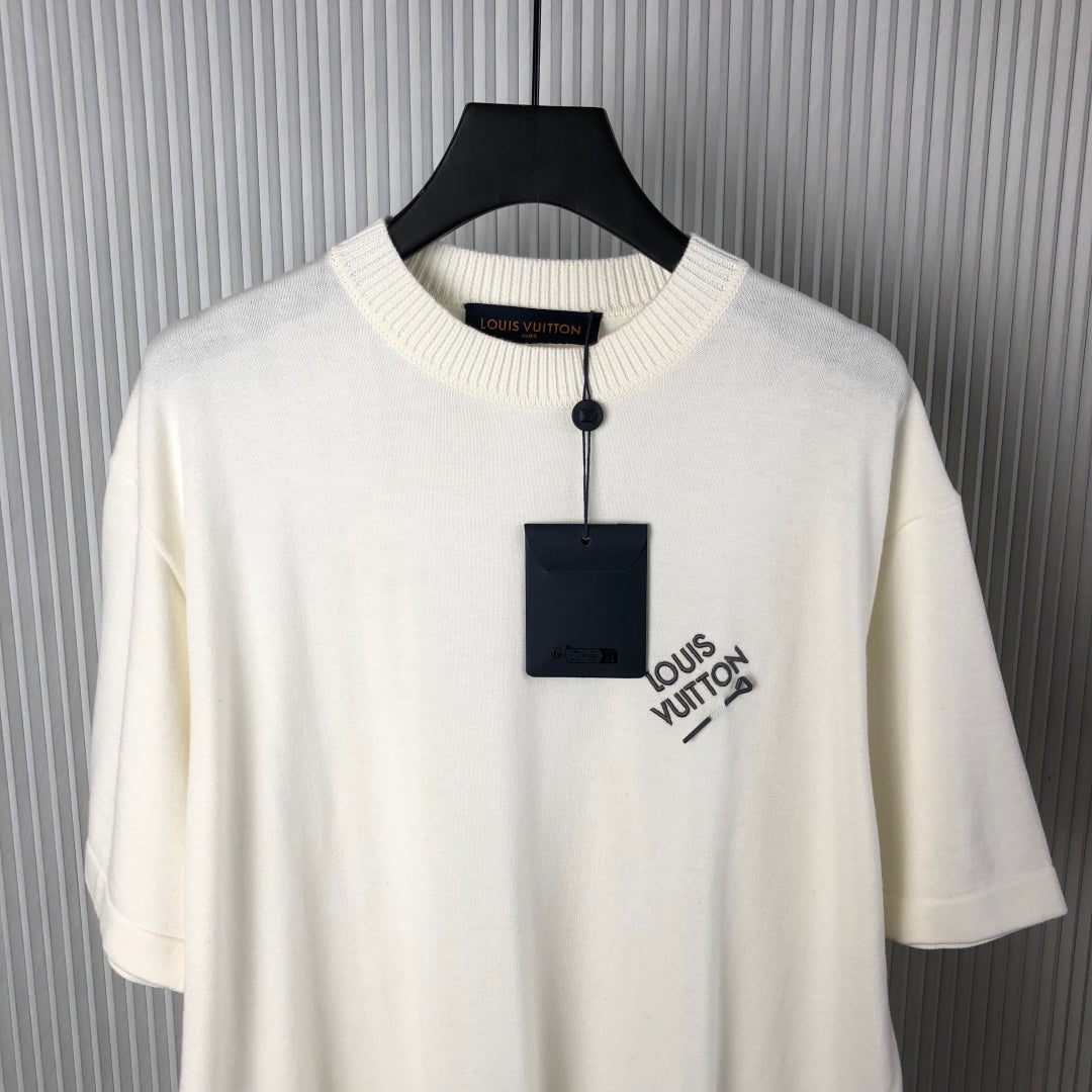 핀로고 니트반팔티셔츠 (Pin logo knit short sleeve t-shirt)