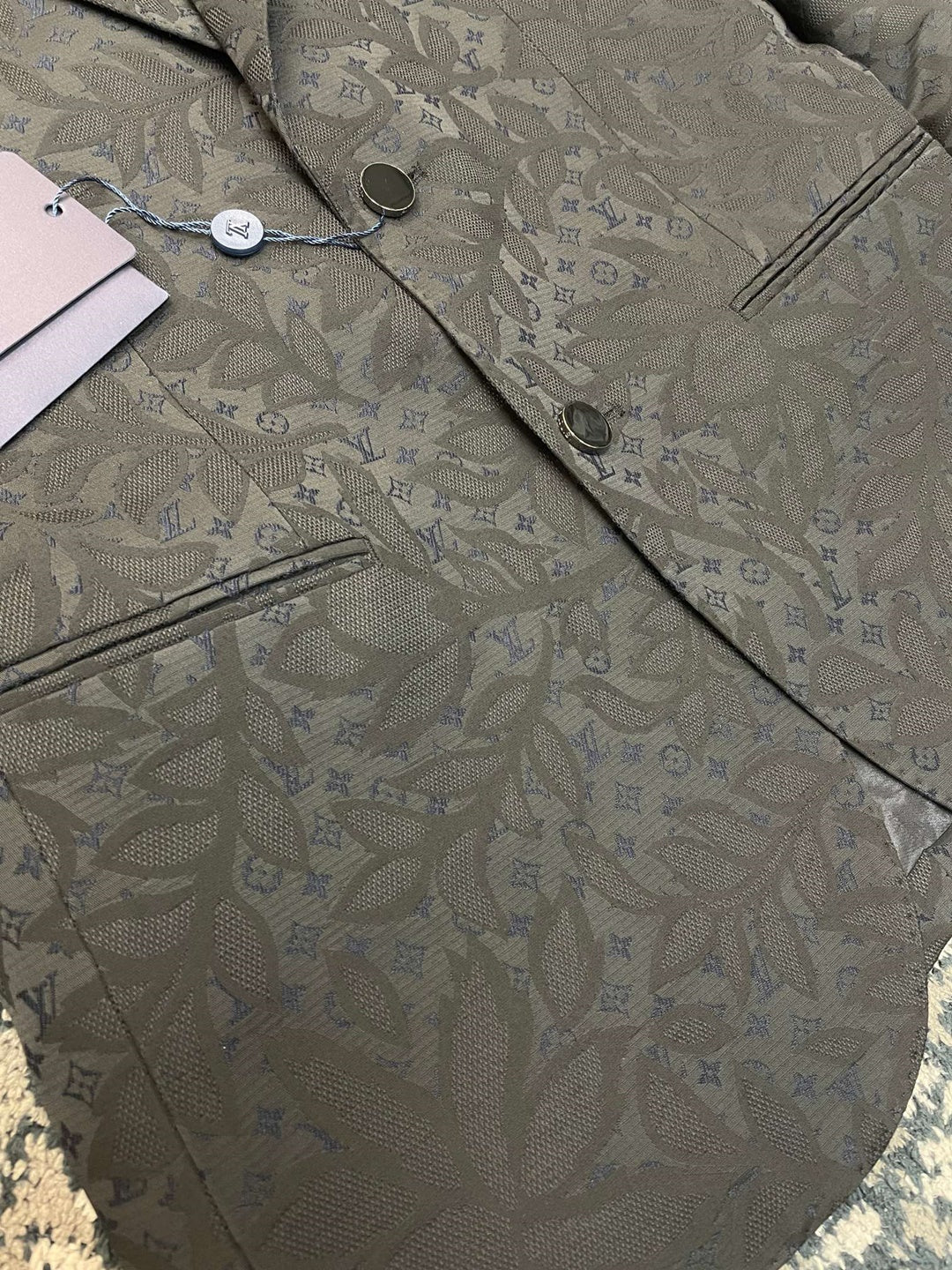 J486373 브레스트 수트