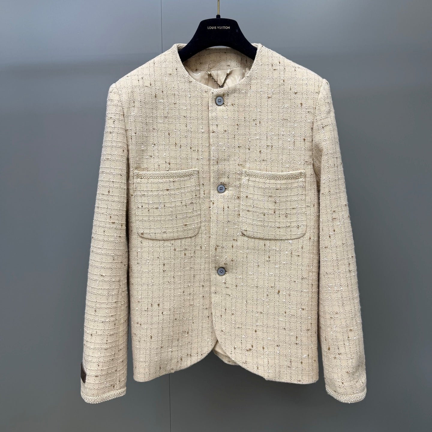노카라 트위드 재킷 (Collarless tweed jacket)