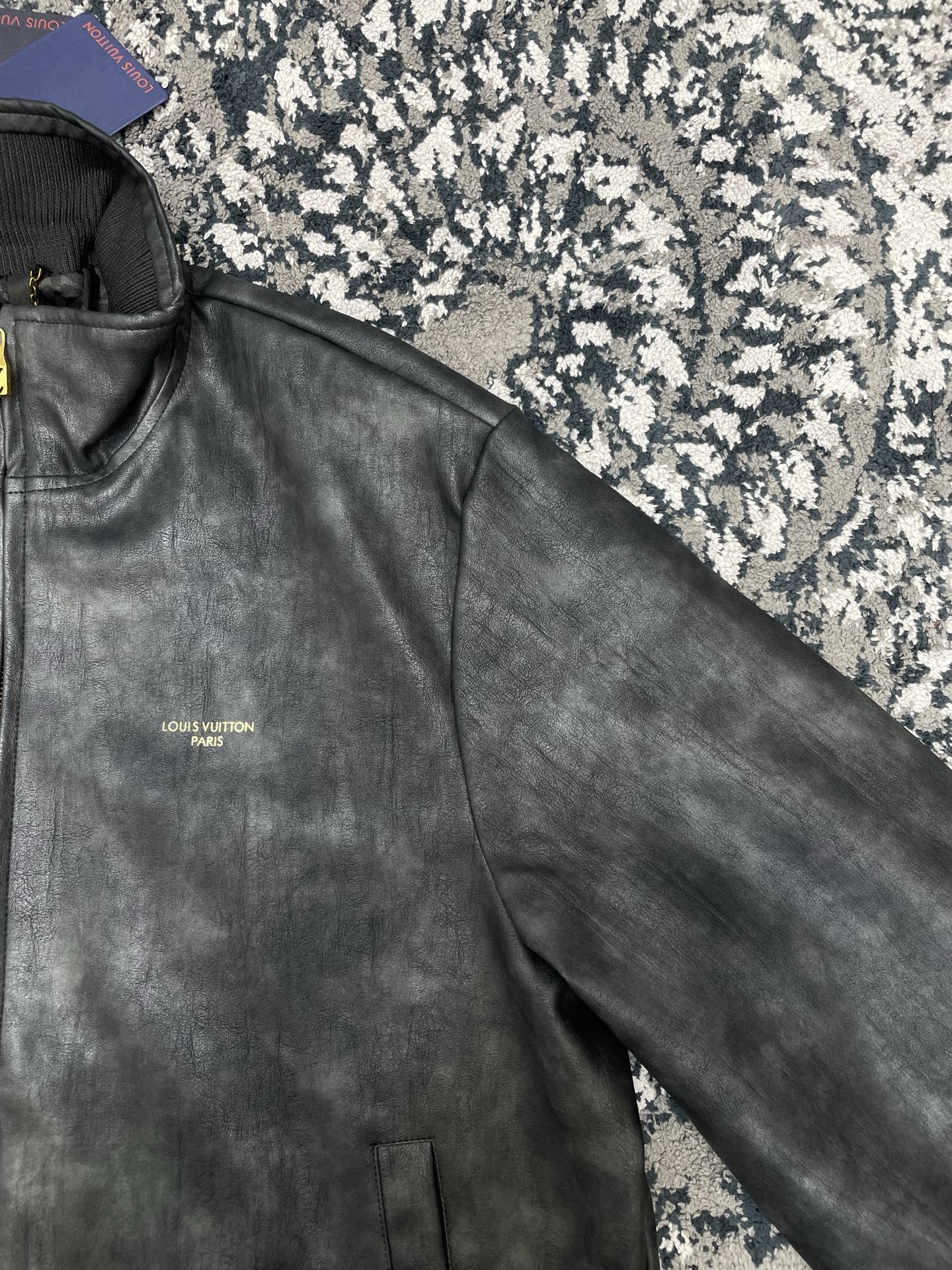 라인 가죽자켓 (Leather jacket)