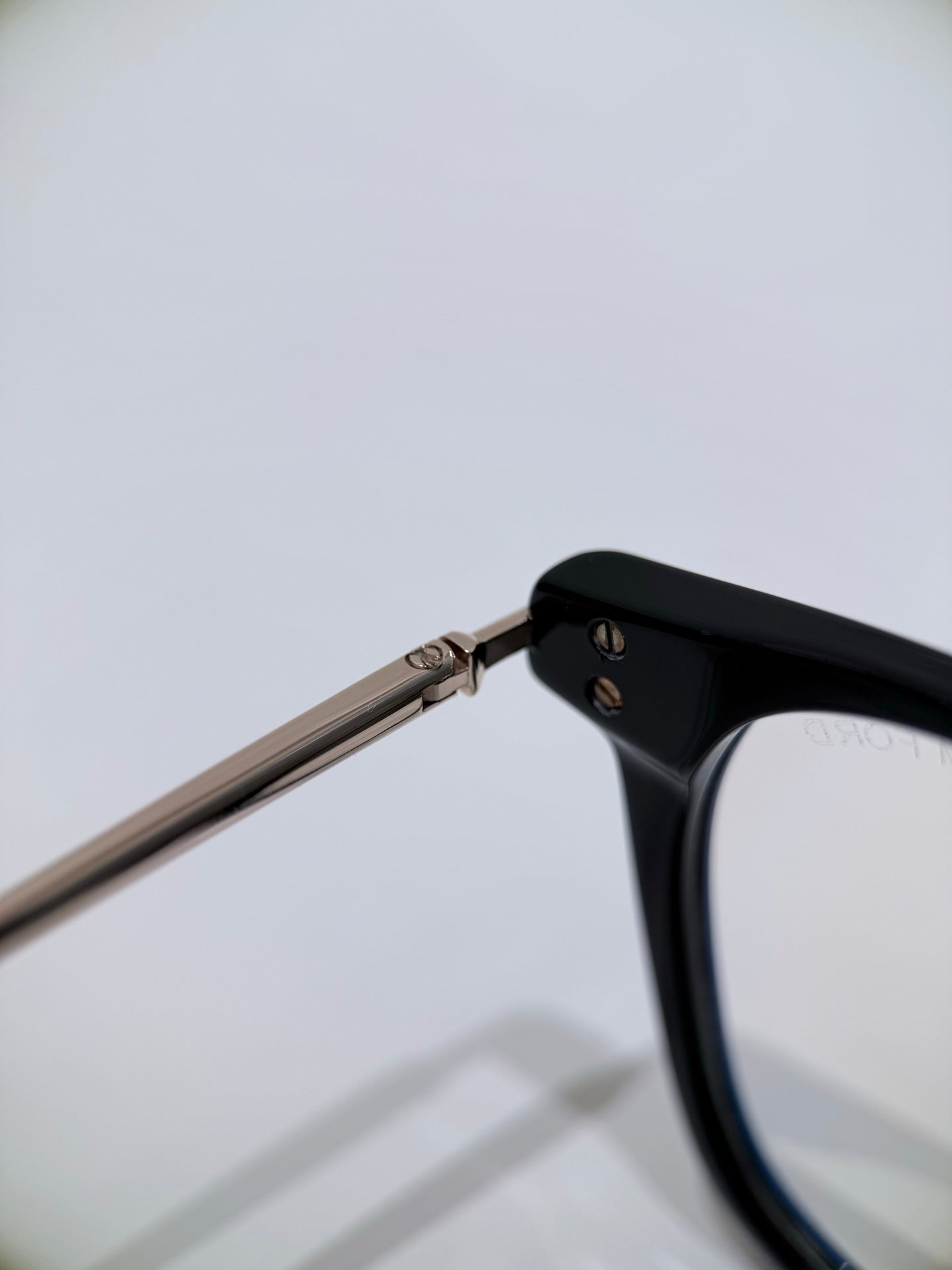 스틸 안경테 (steel glasses frames)