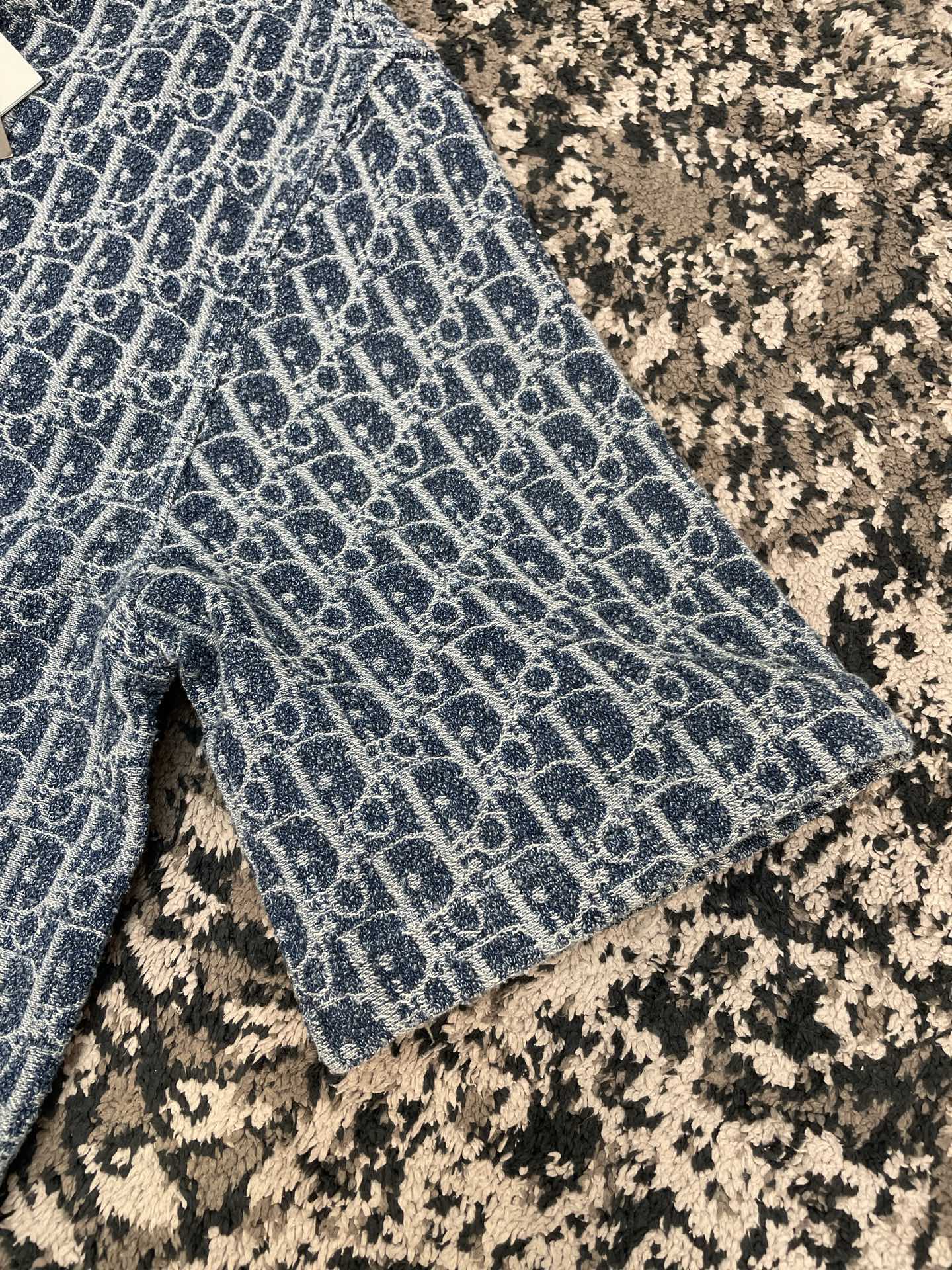 오블리크 반팔셔츠 (Oblique Short-sleeved shirt)